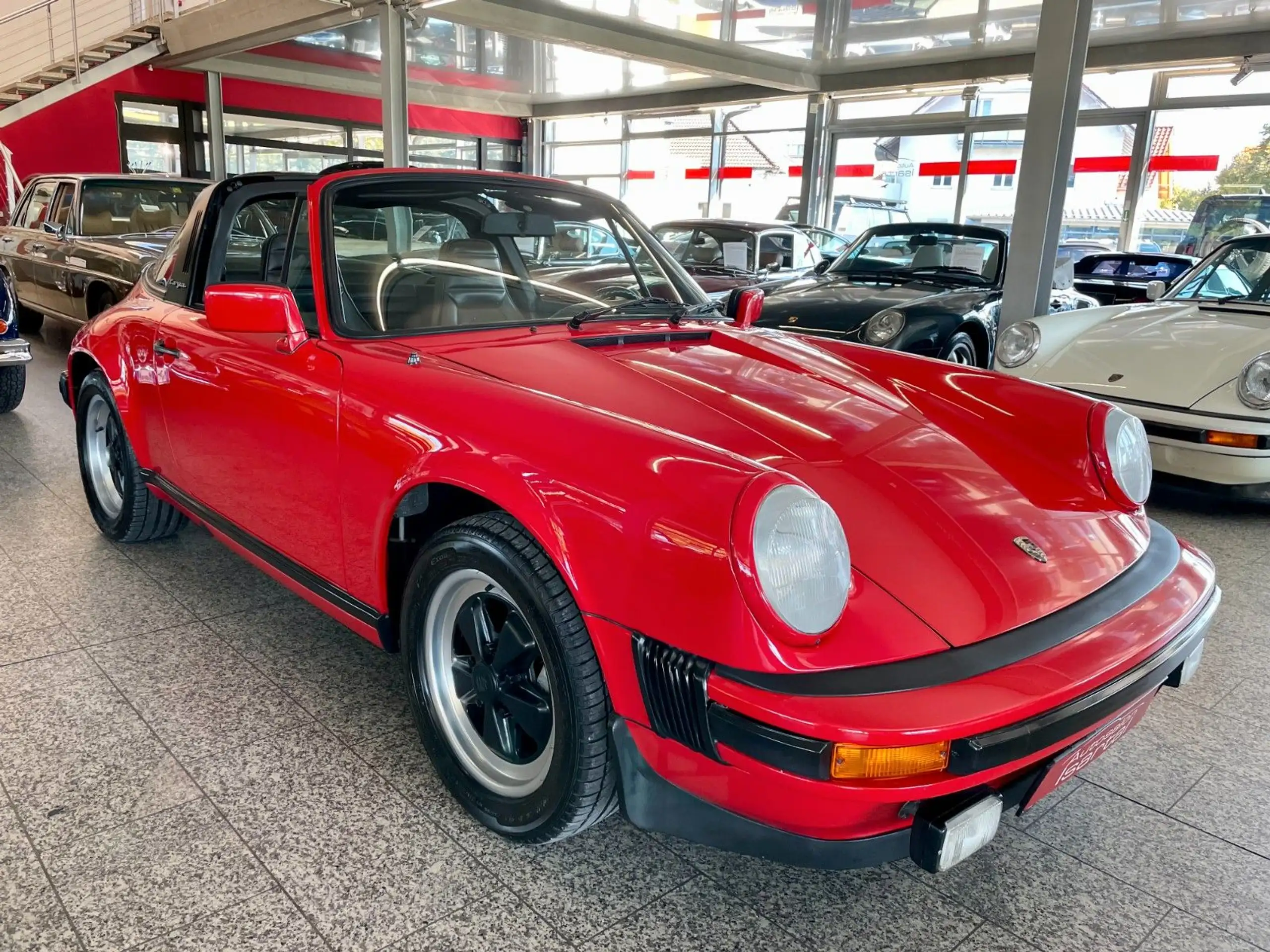 Porsche - 911