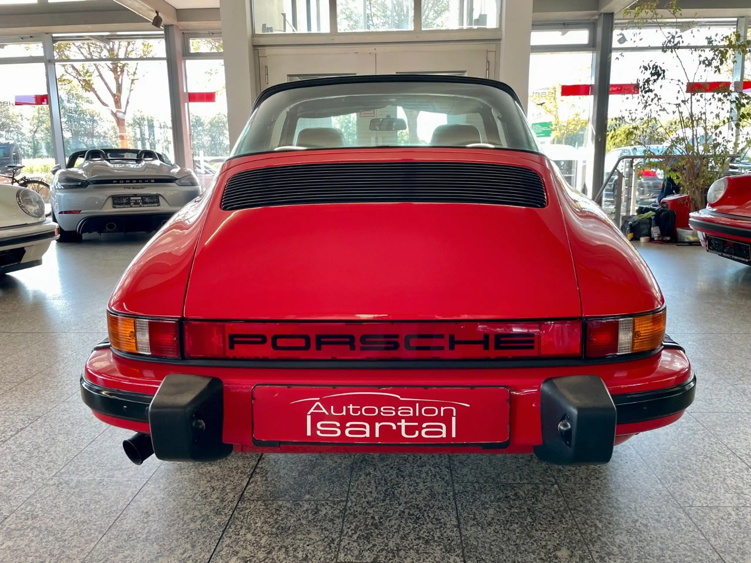 Porsche - 911