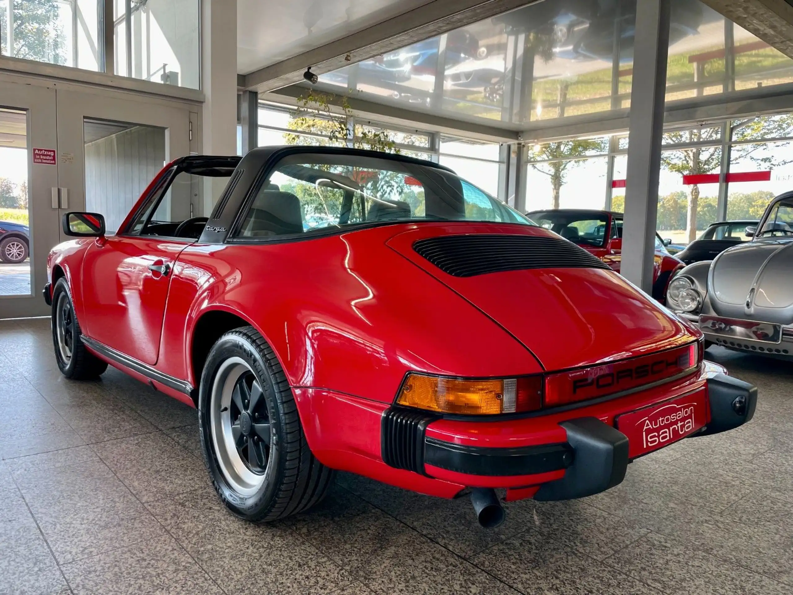 Porsche - 911