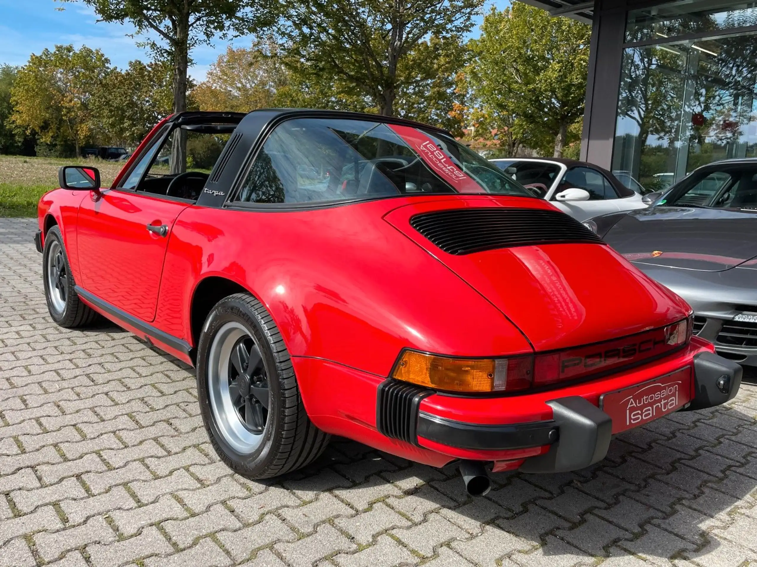 Porsche - 911