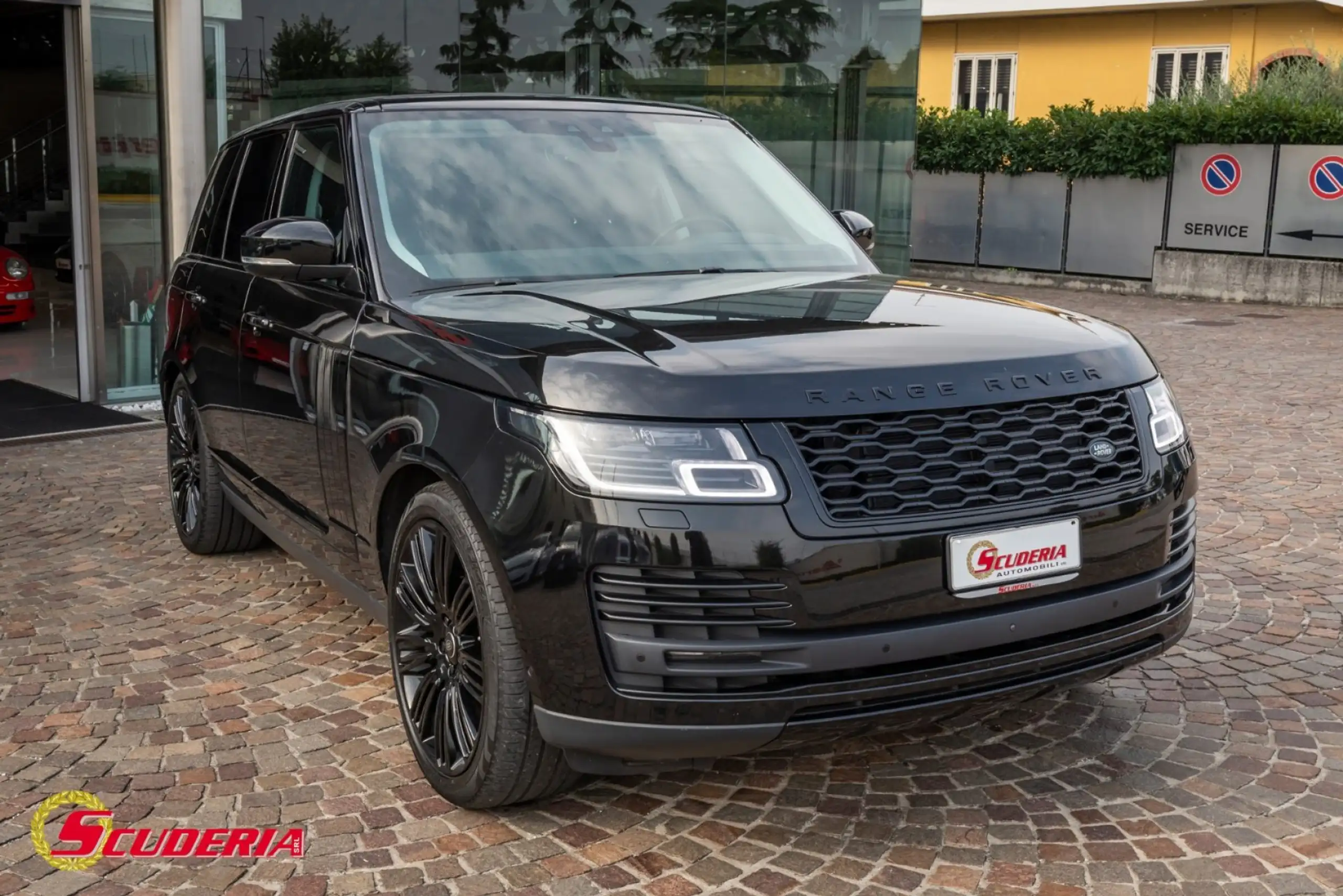 Land Rover - Range Rover