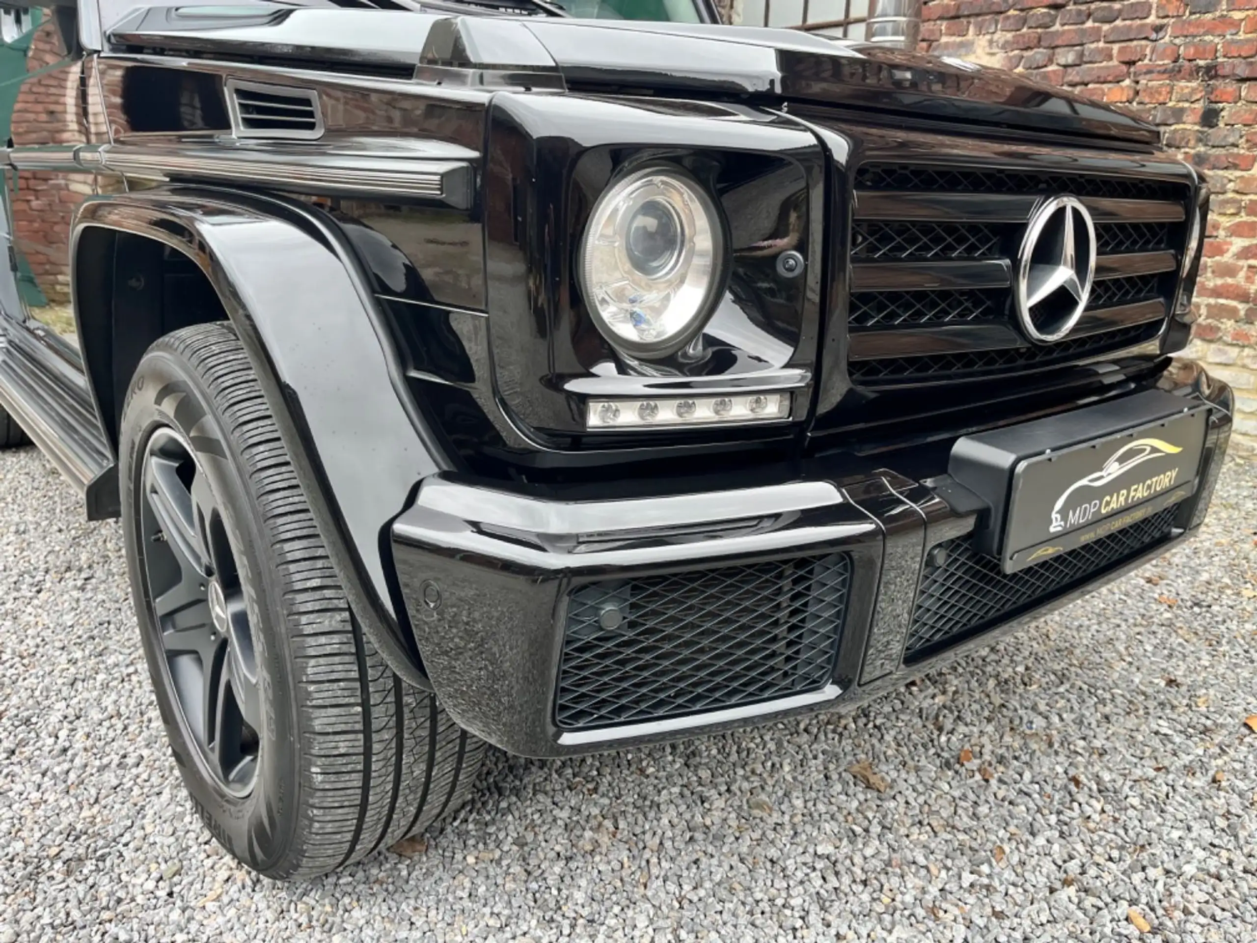 Mercedes-Benz - G 350