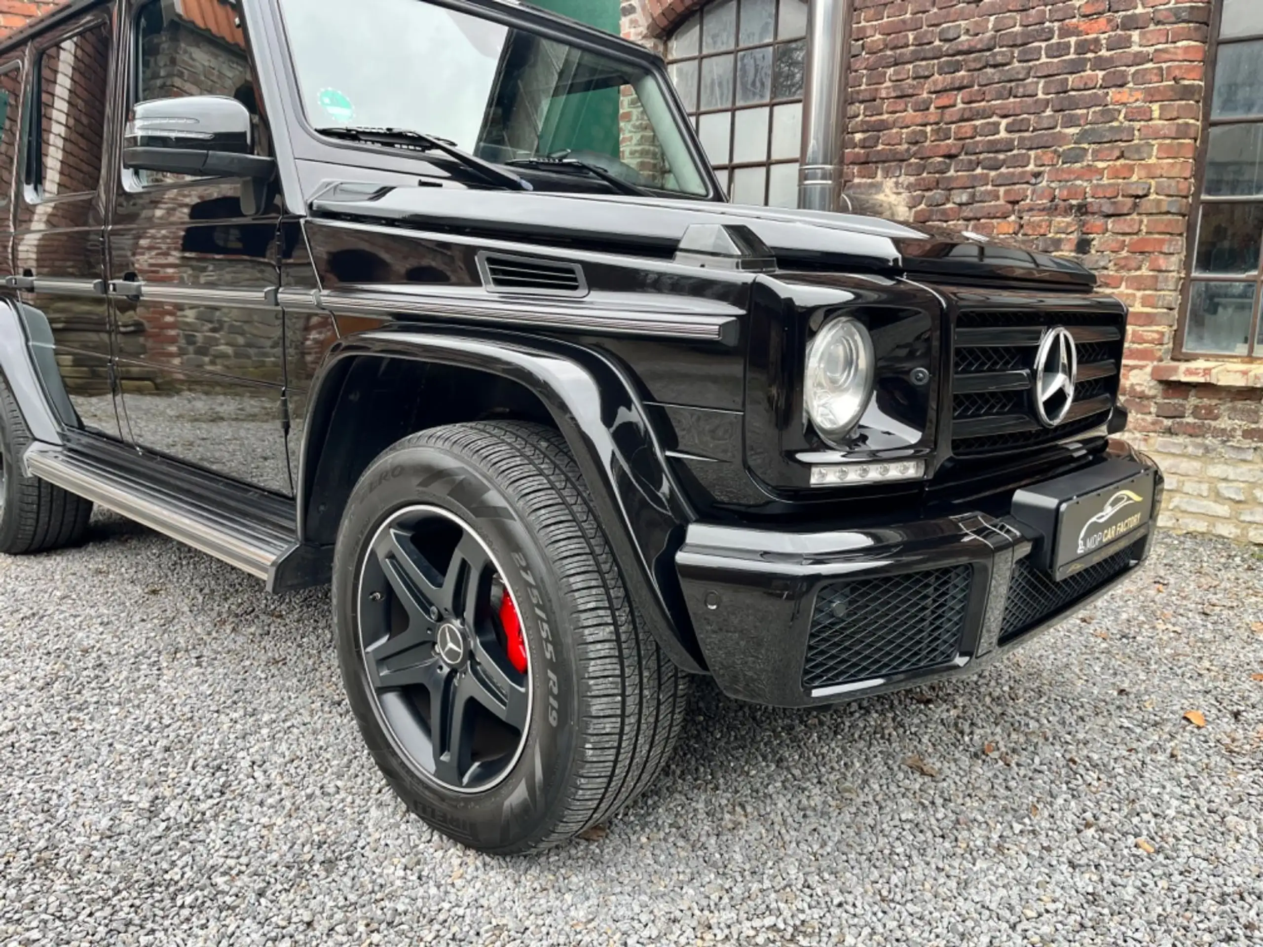 Mercedes-Benz - G 350