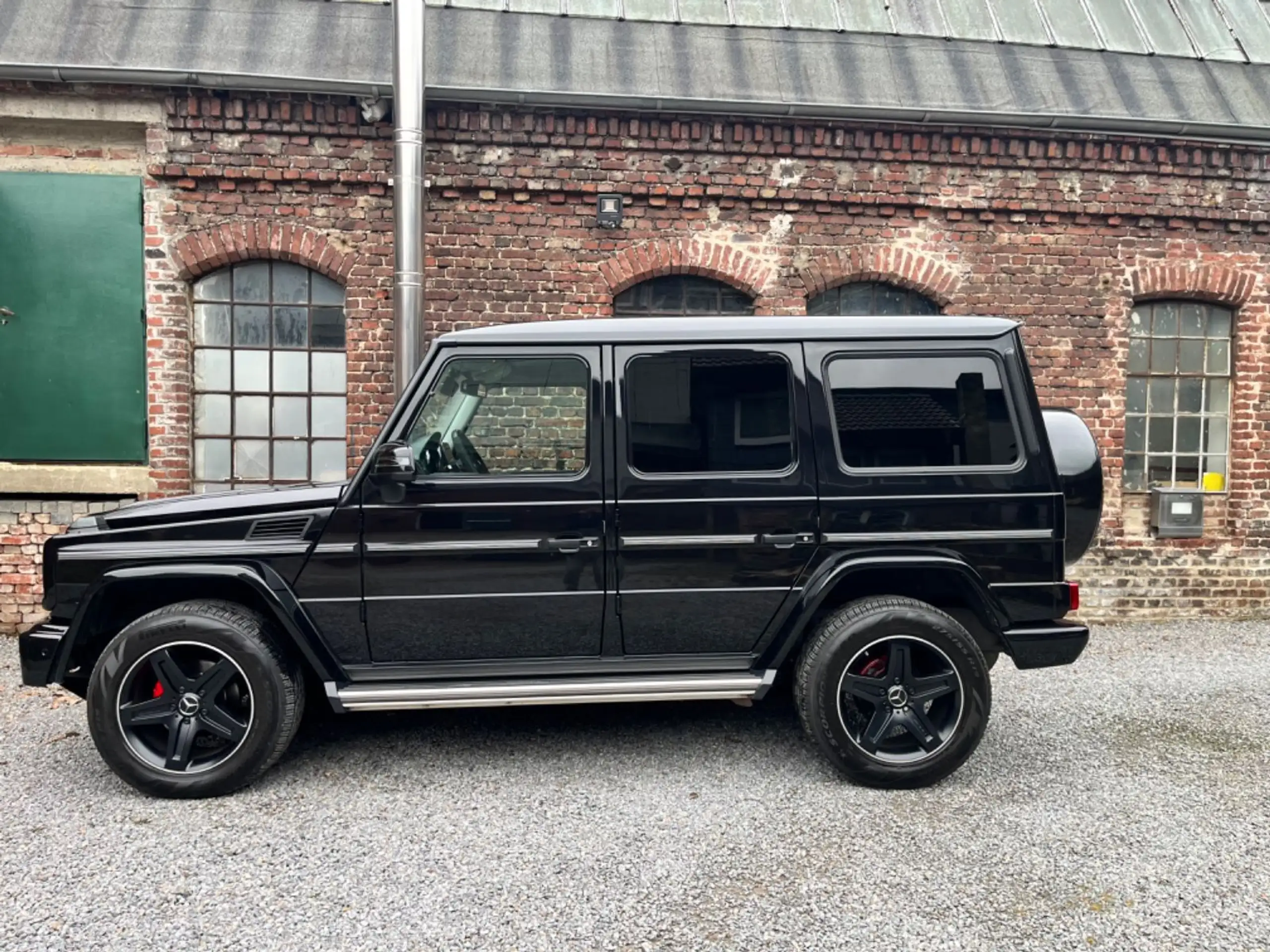 Mercedes-Benz - G 350