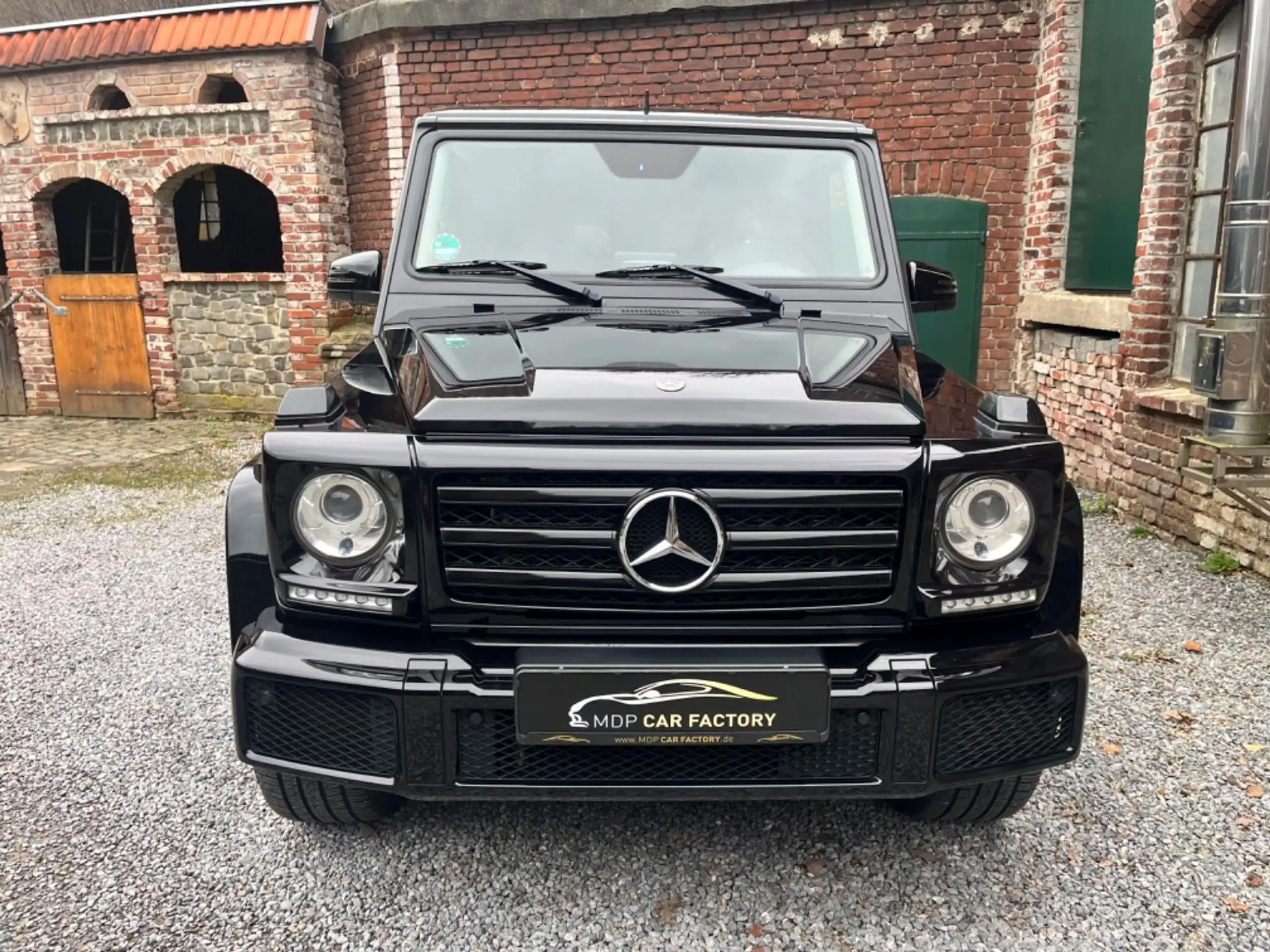 Mercedes-Benz - G 350