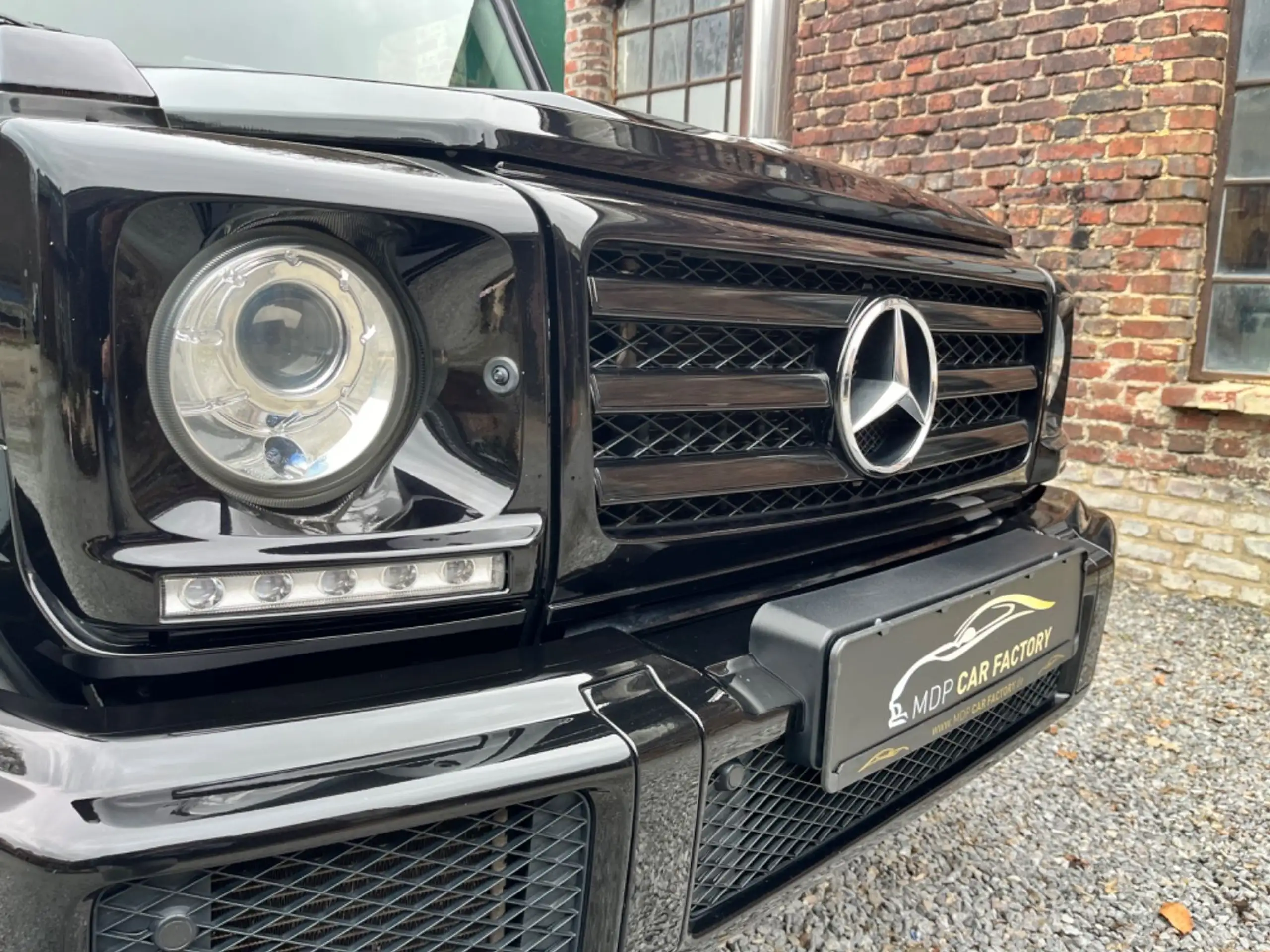 Mercedes-Benz - G 350