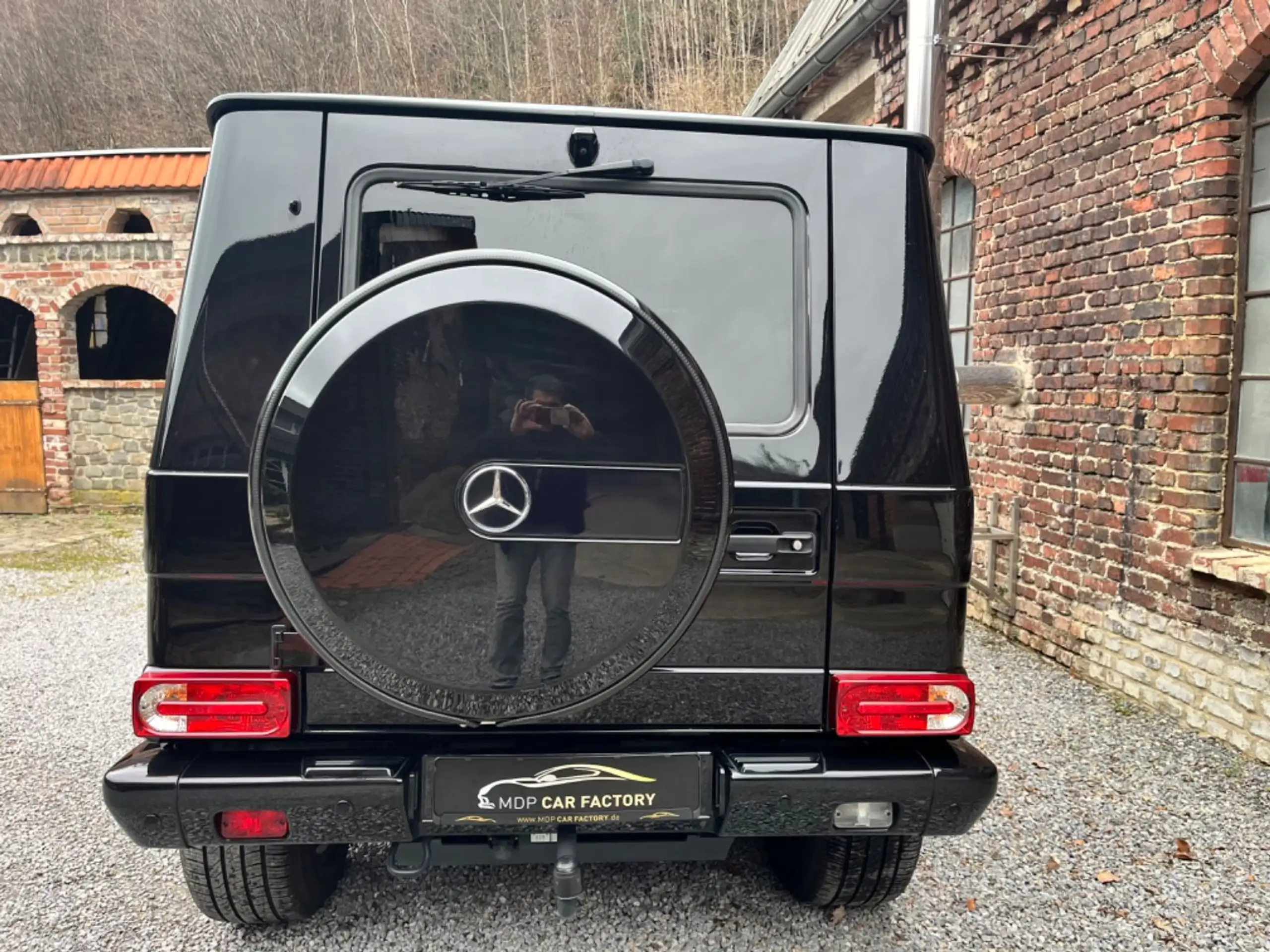 Mercedes-Benz - G 350