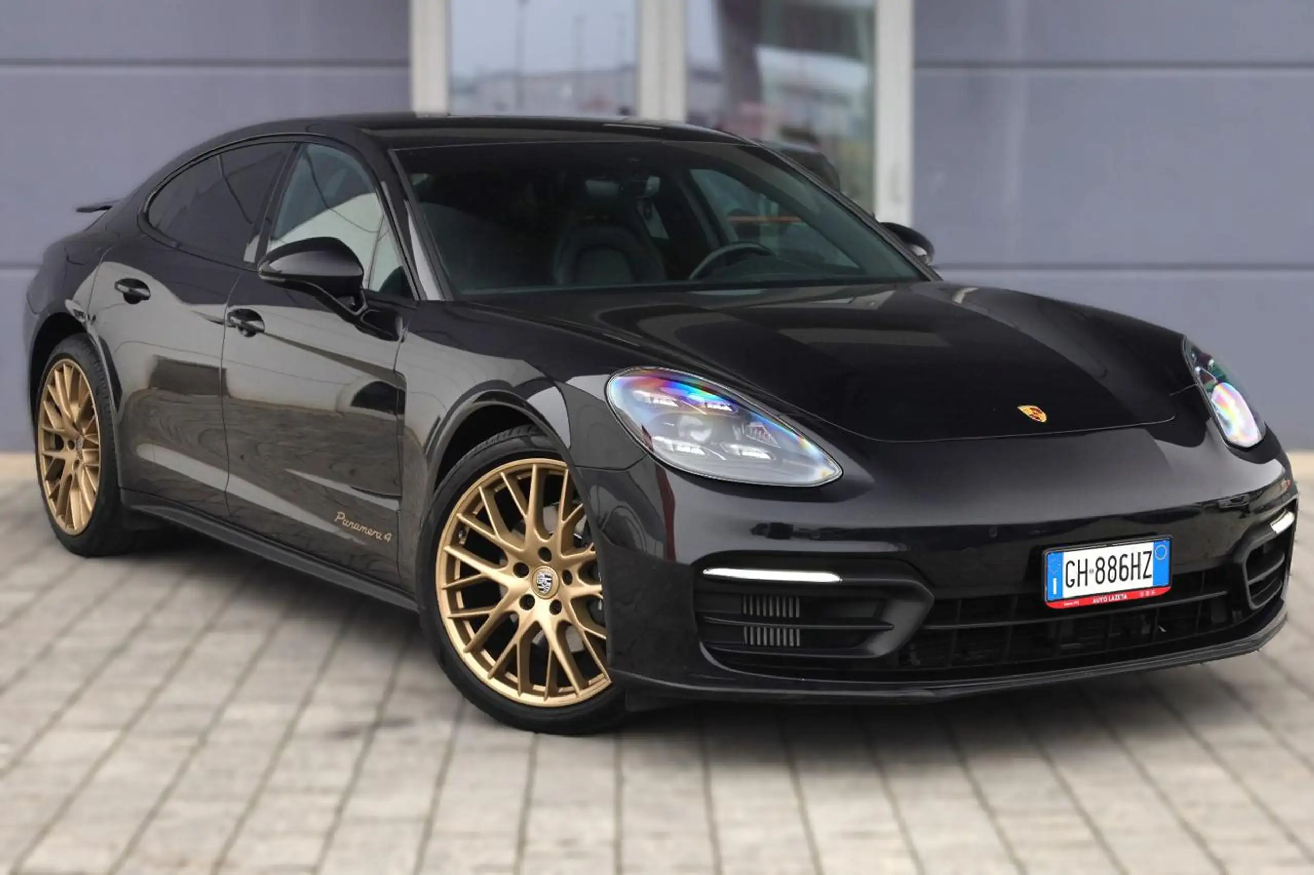 Porsche - Panamera