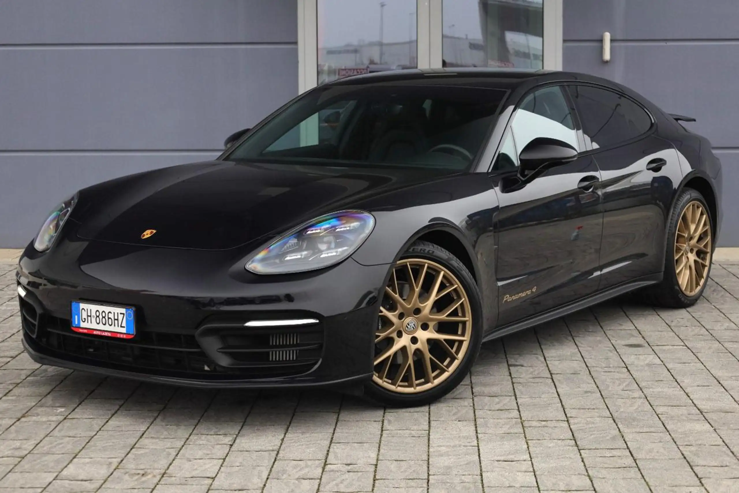 Porsche - Panamera