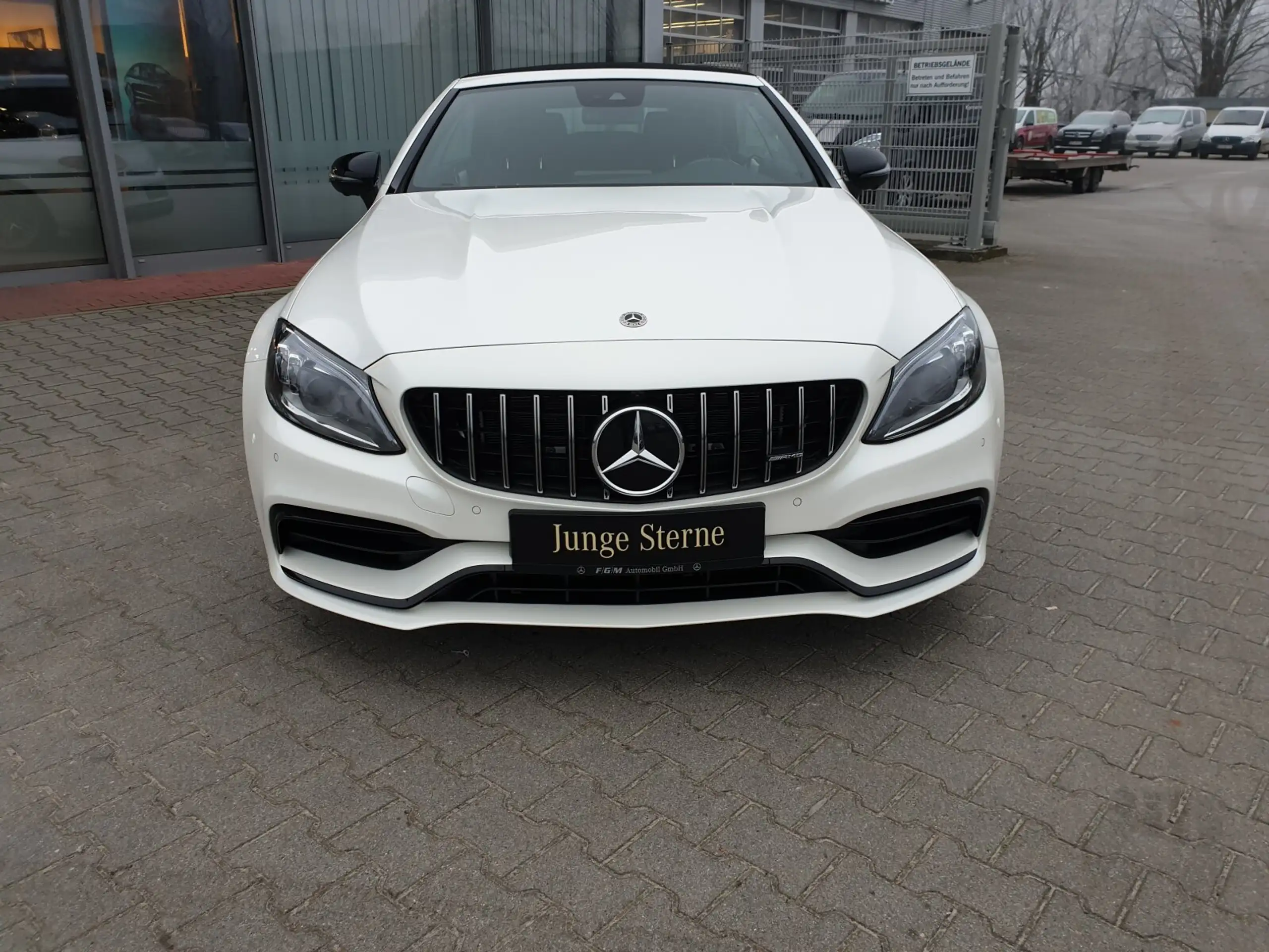 Mercedes-Benz - C 63 AMG