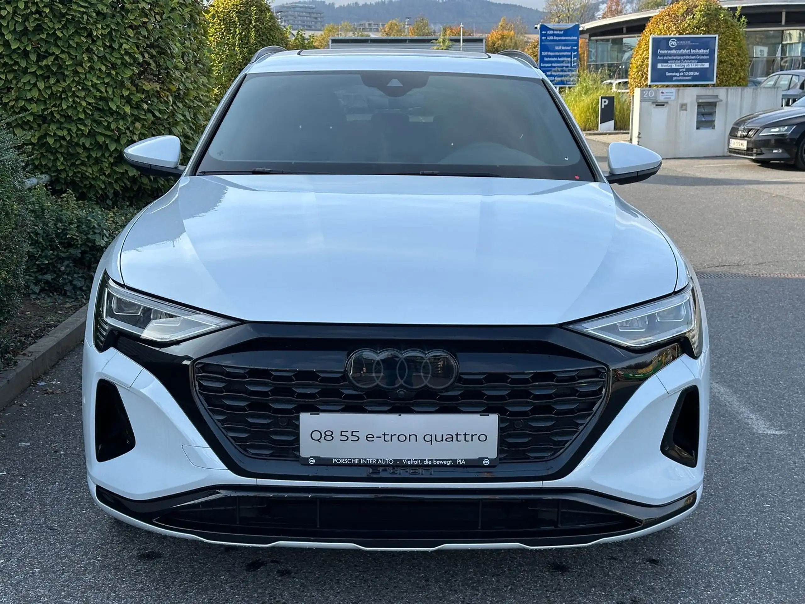 Audi - Q8