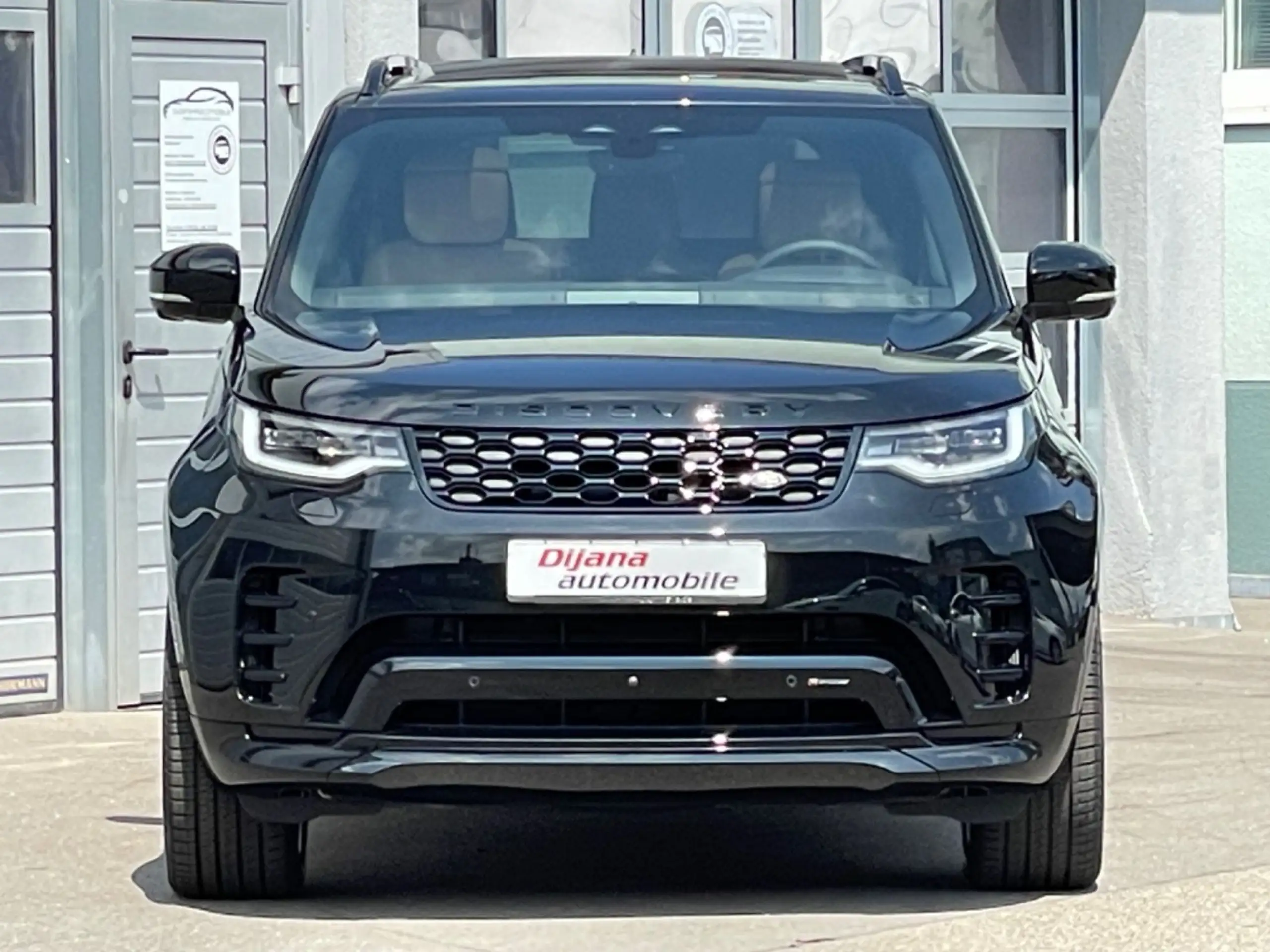 Land Rover - Discovery