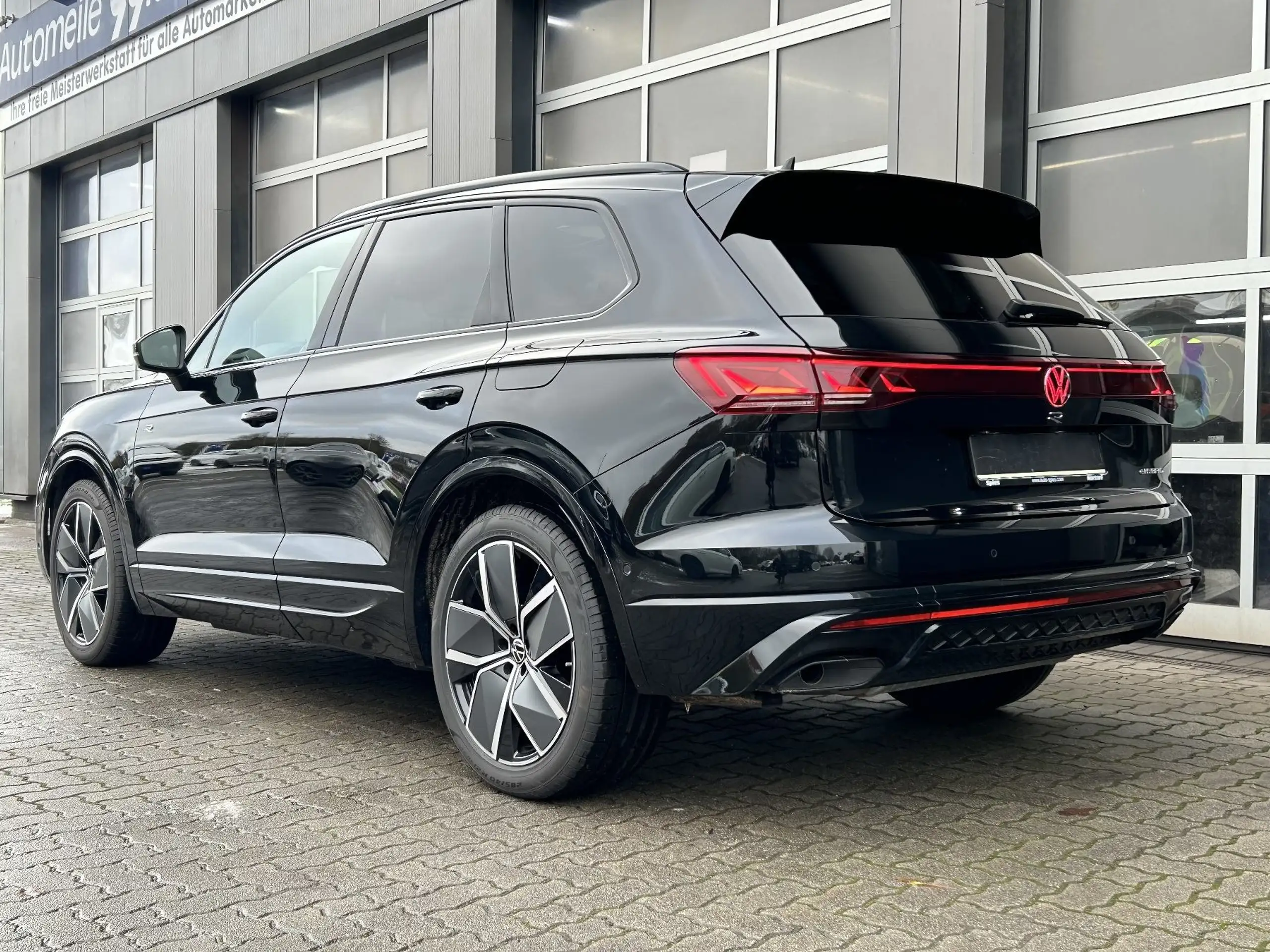 Volkswagen - Touareg