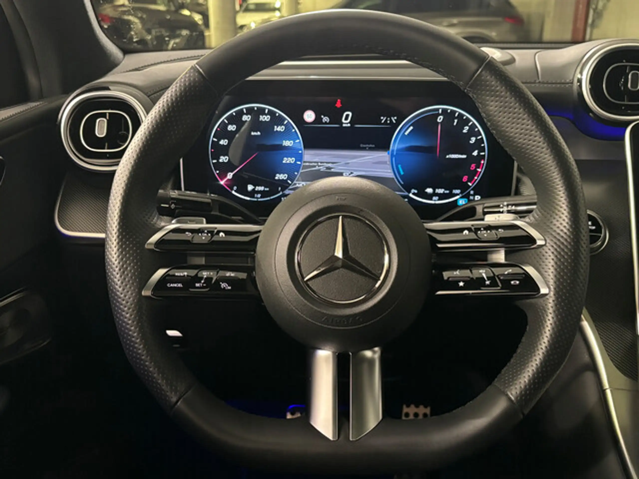 Mercedes-Benz - GLC 300