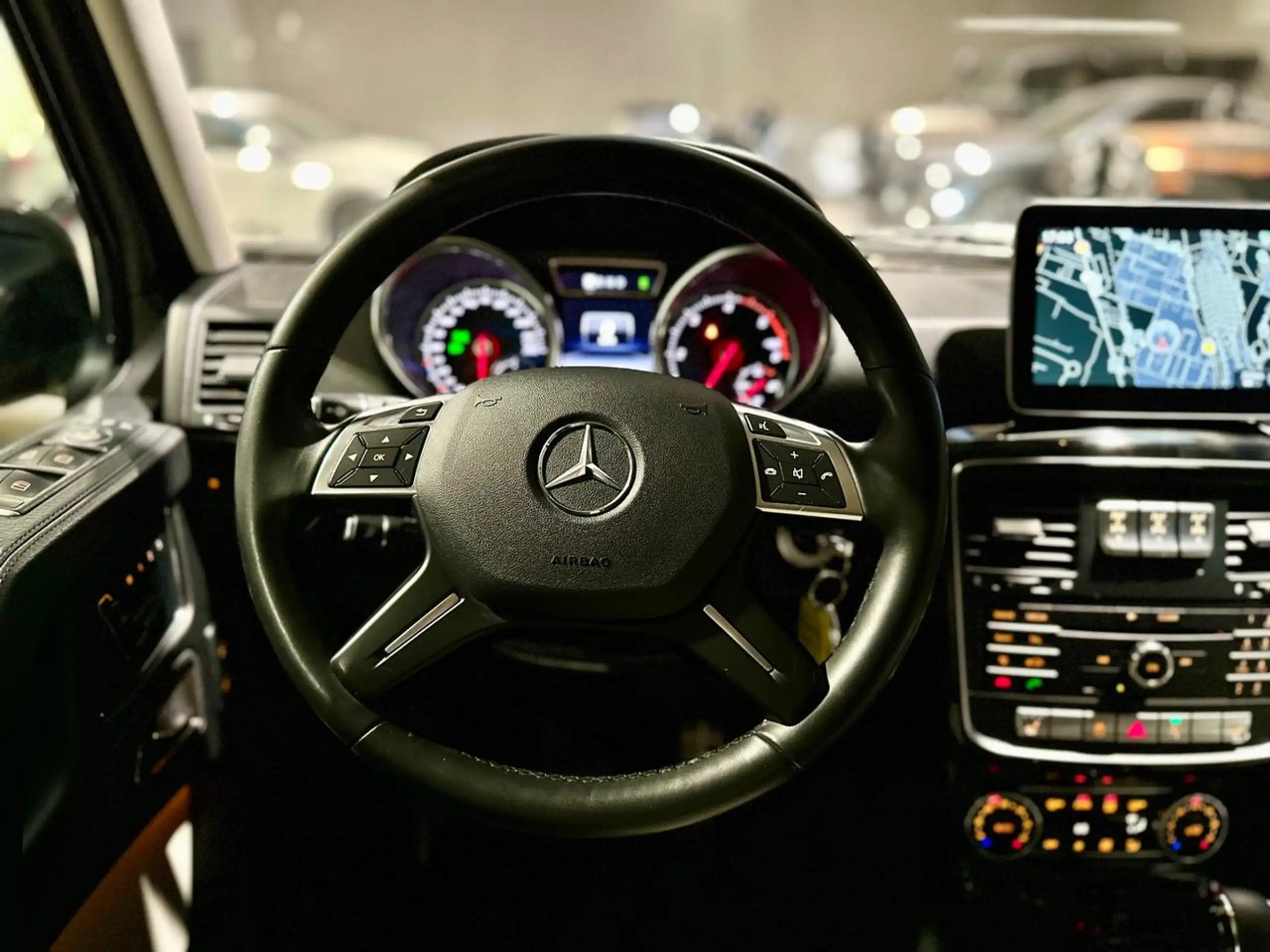 Mercedes-Benz - G 350