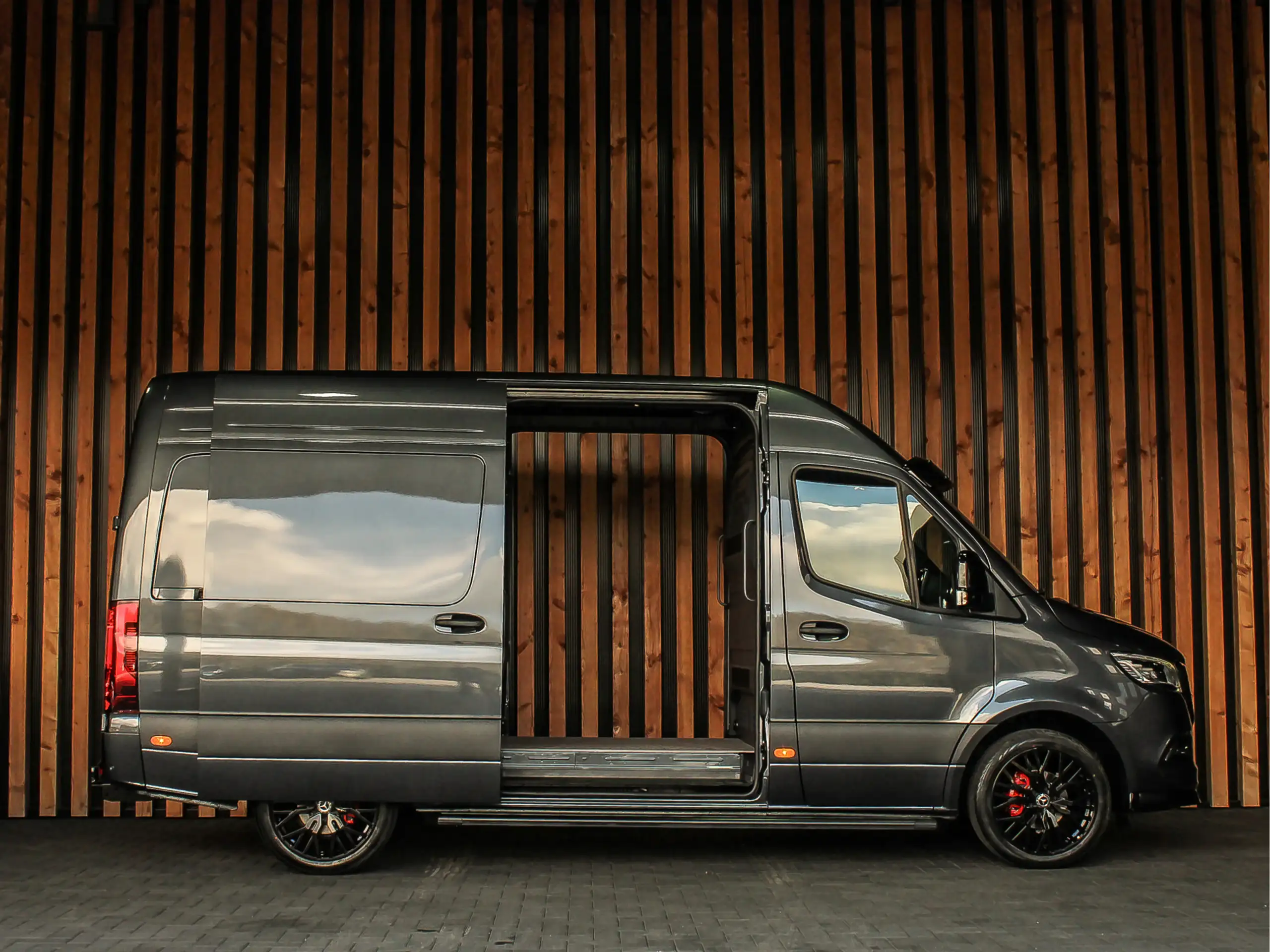 Mercedes-Benz - Sprinter