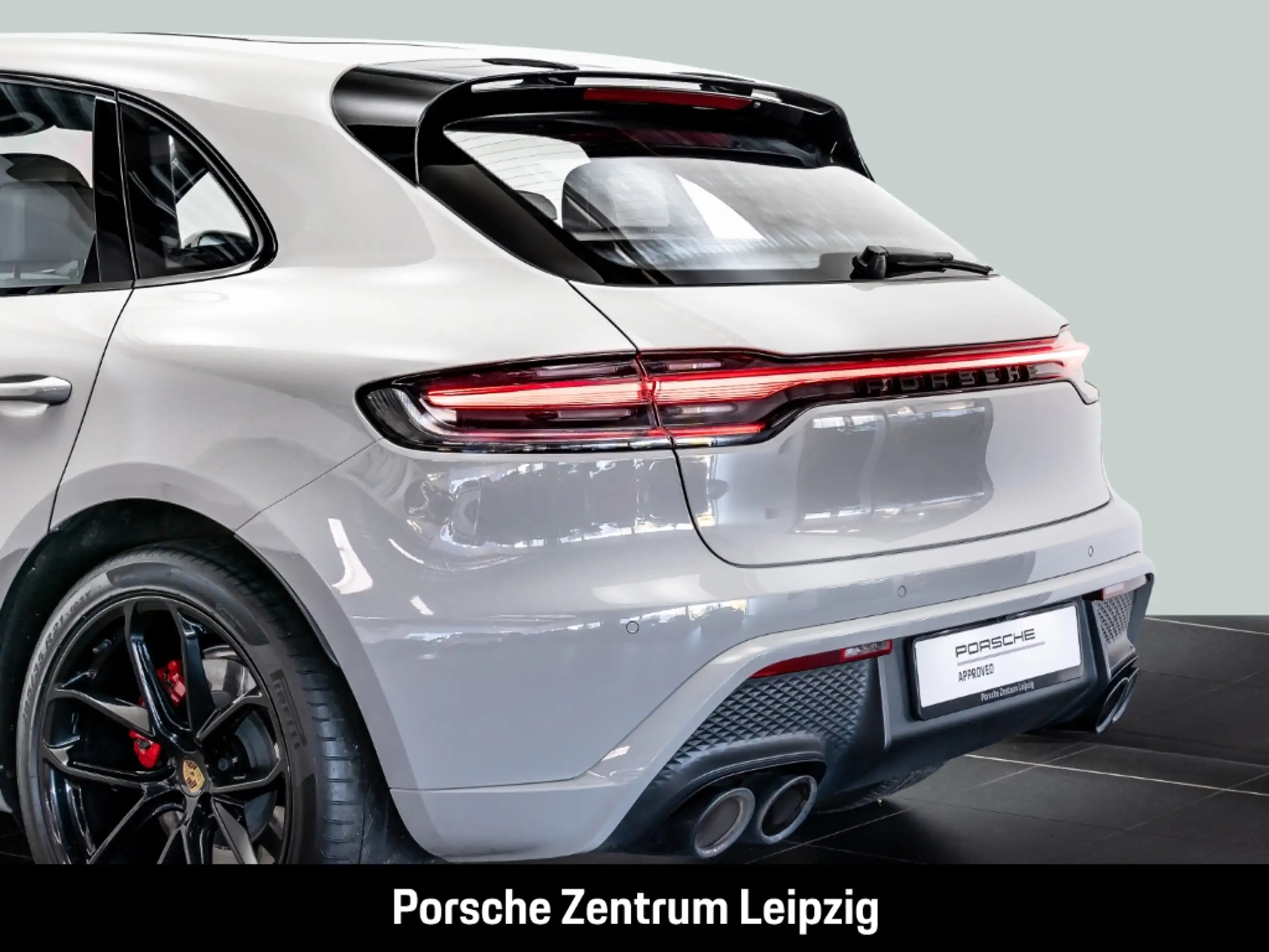 Porsche - Macan