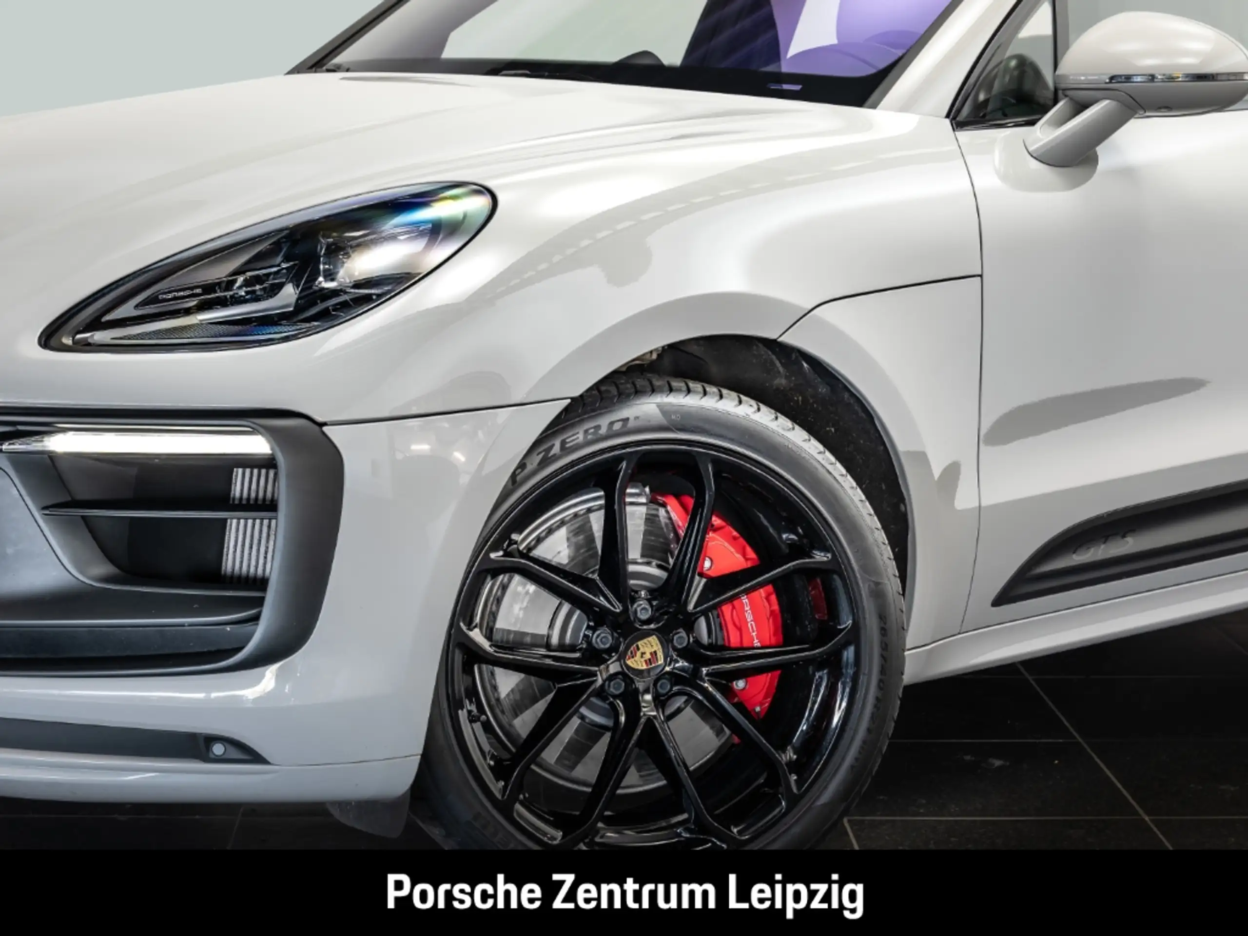 Porsche - Macan