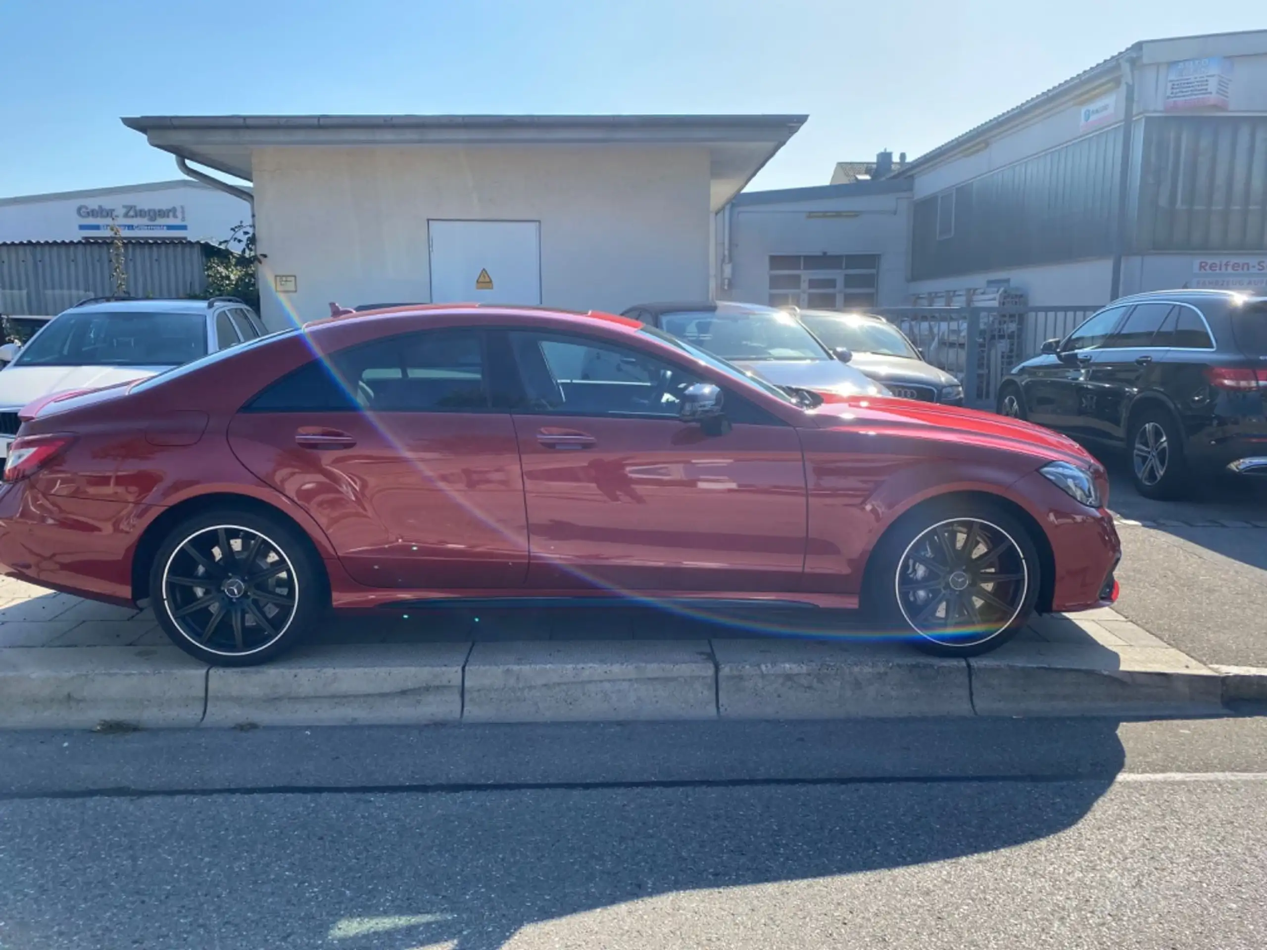 Mercedes-Benz - CLS 63 AMG