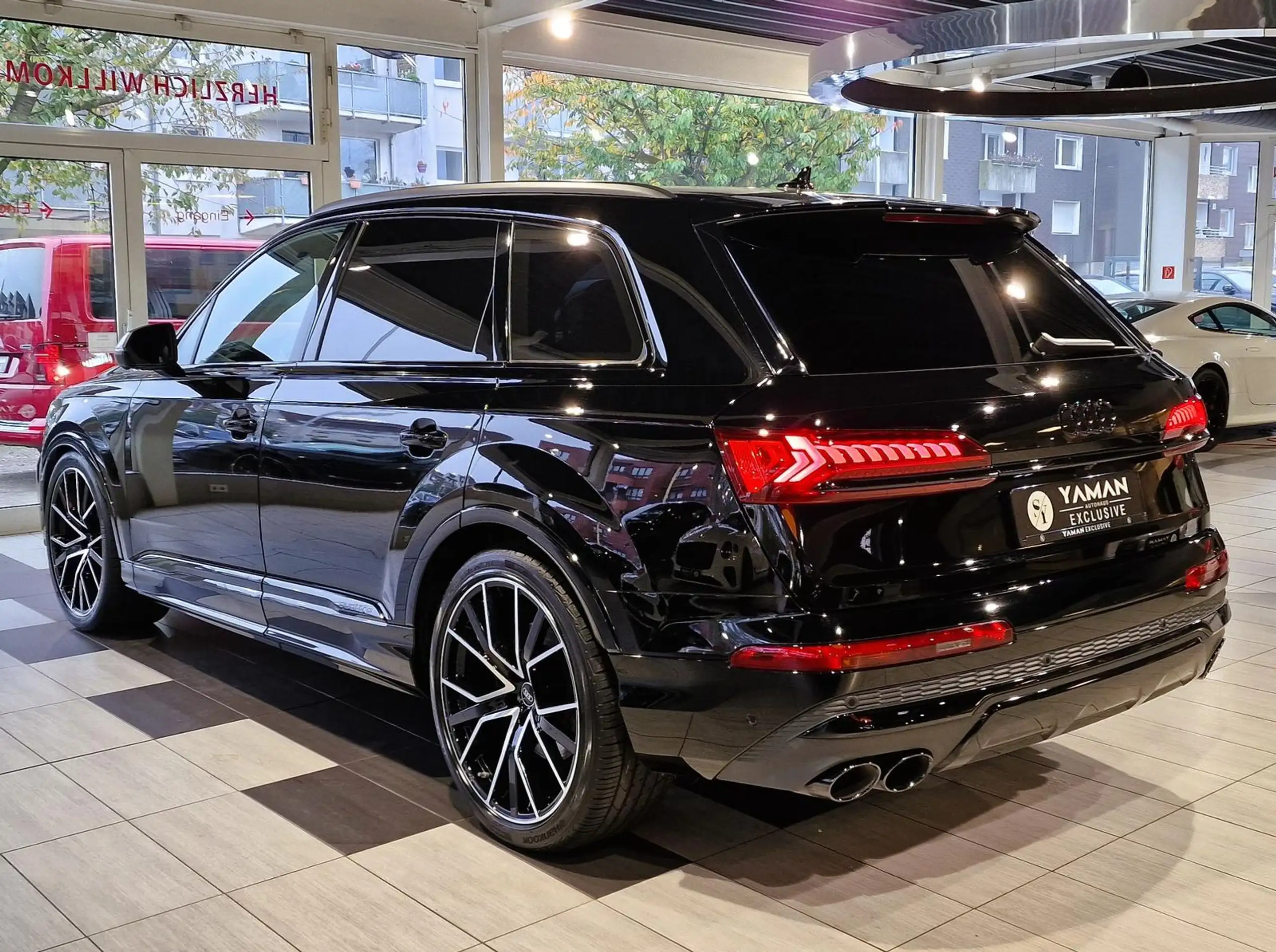 Audi - SQ7