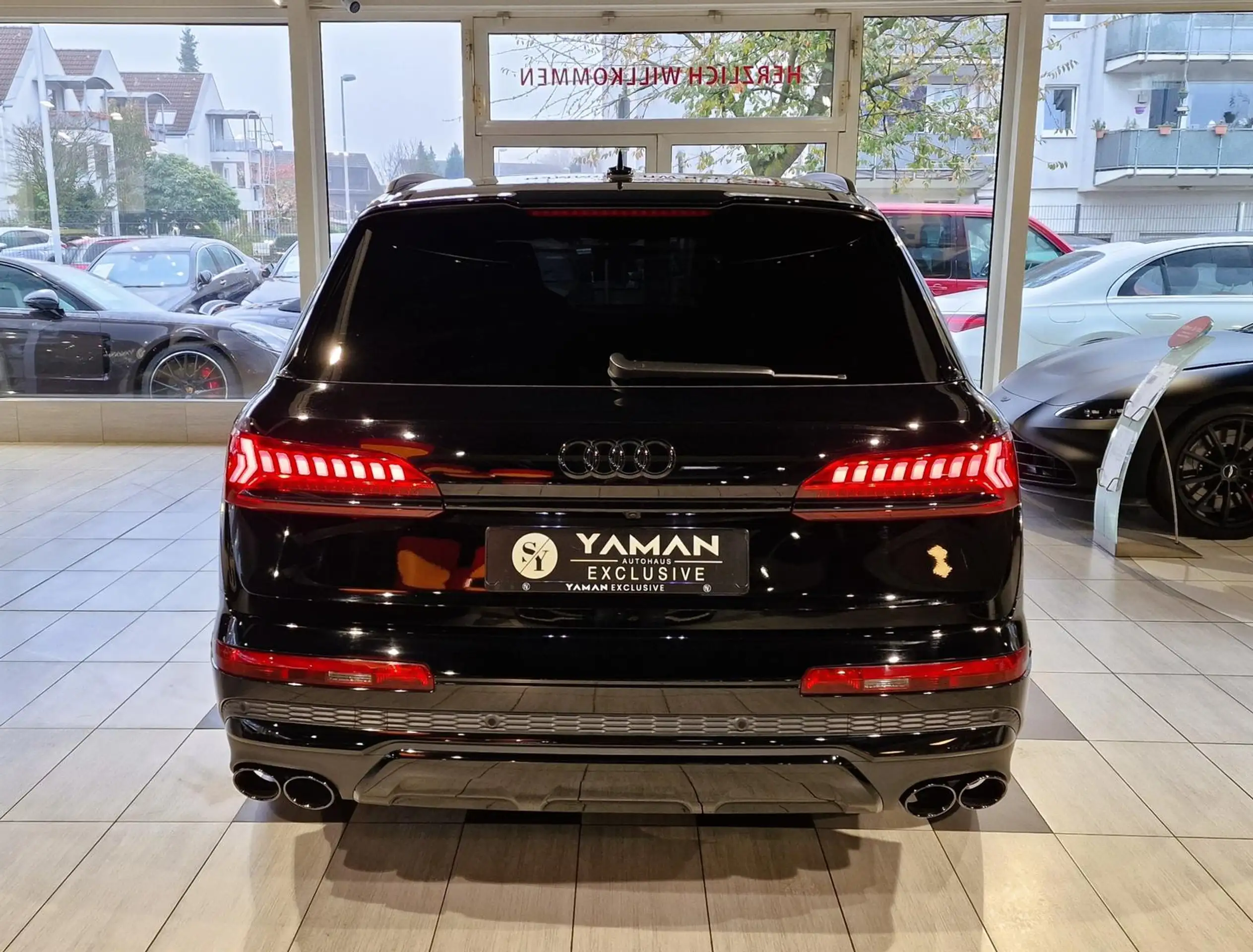 Audi - SQ7