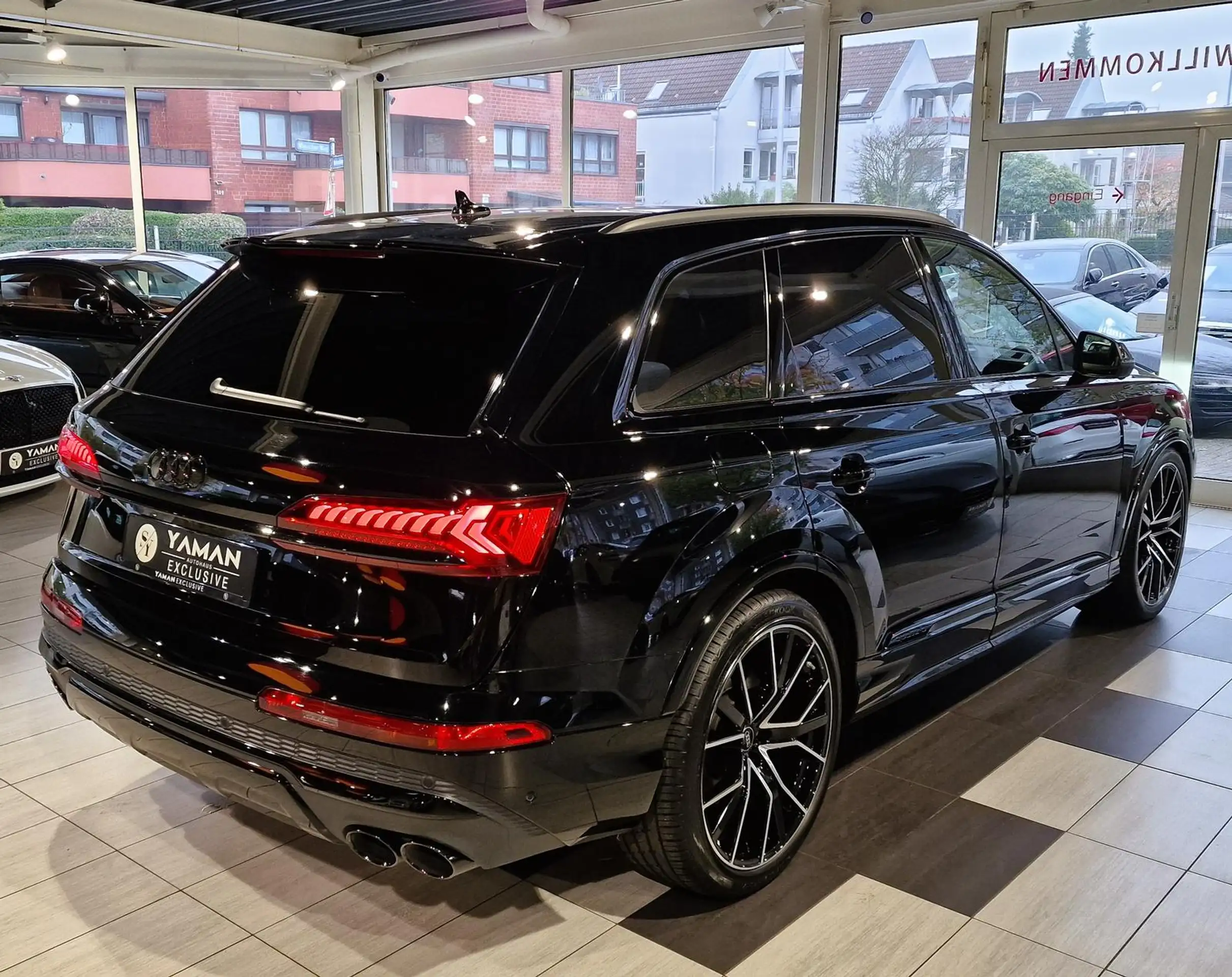 Audi - SQ7