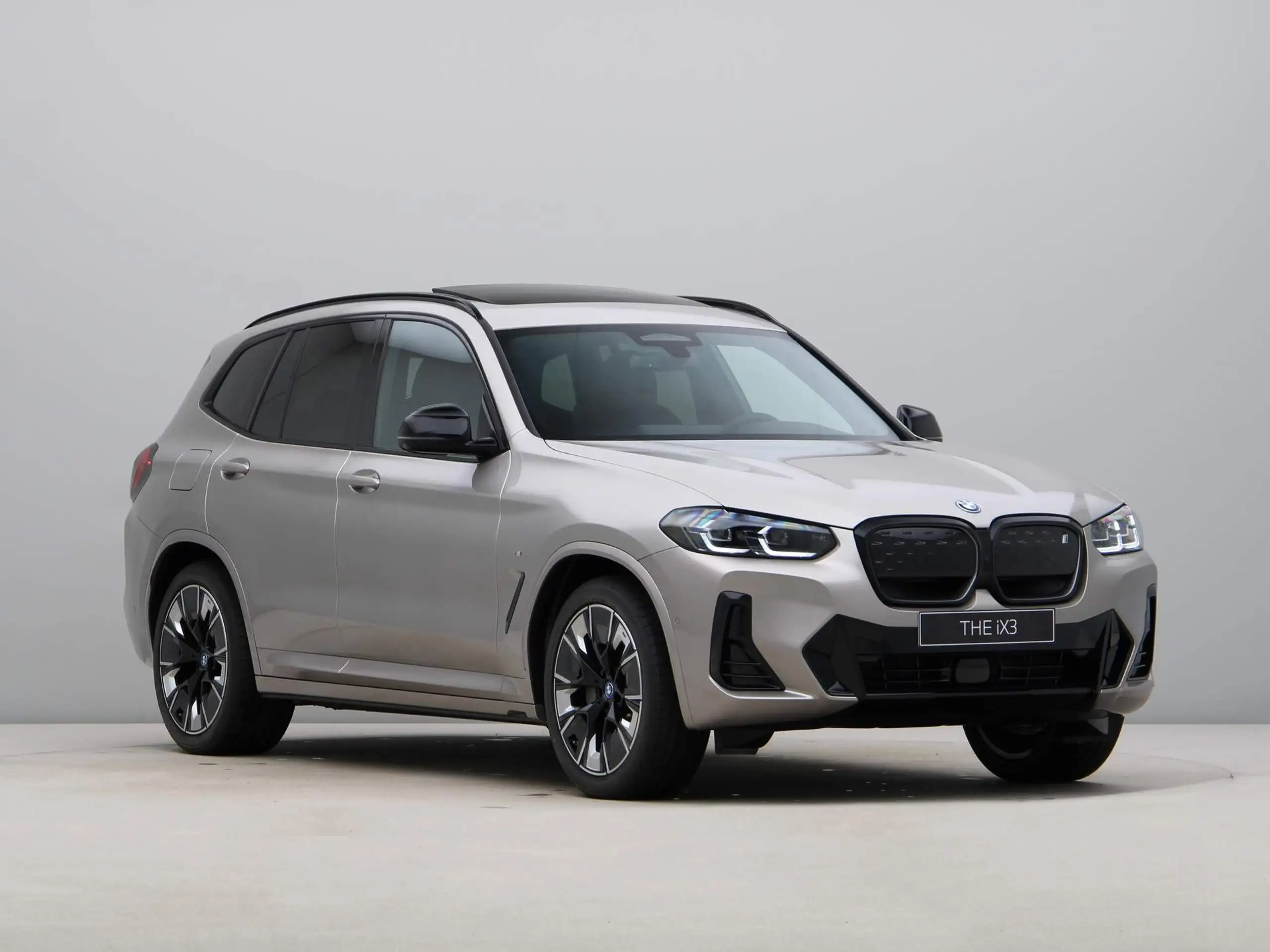 BMW - iX3