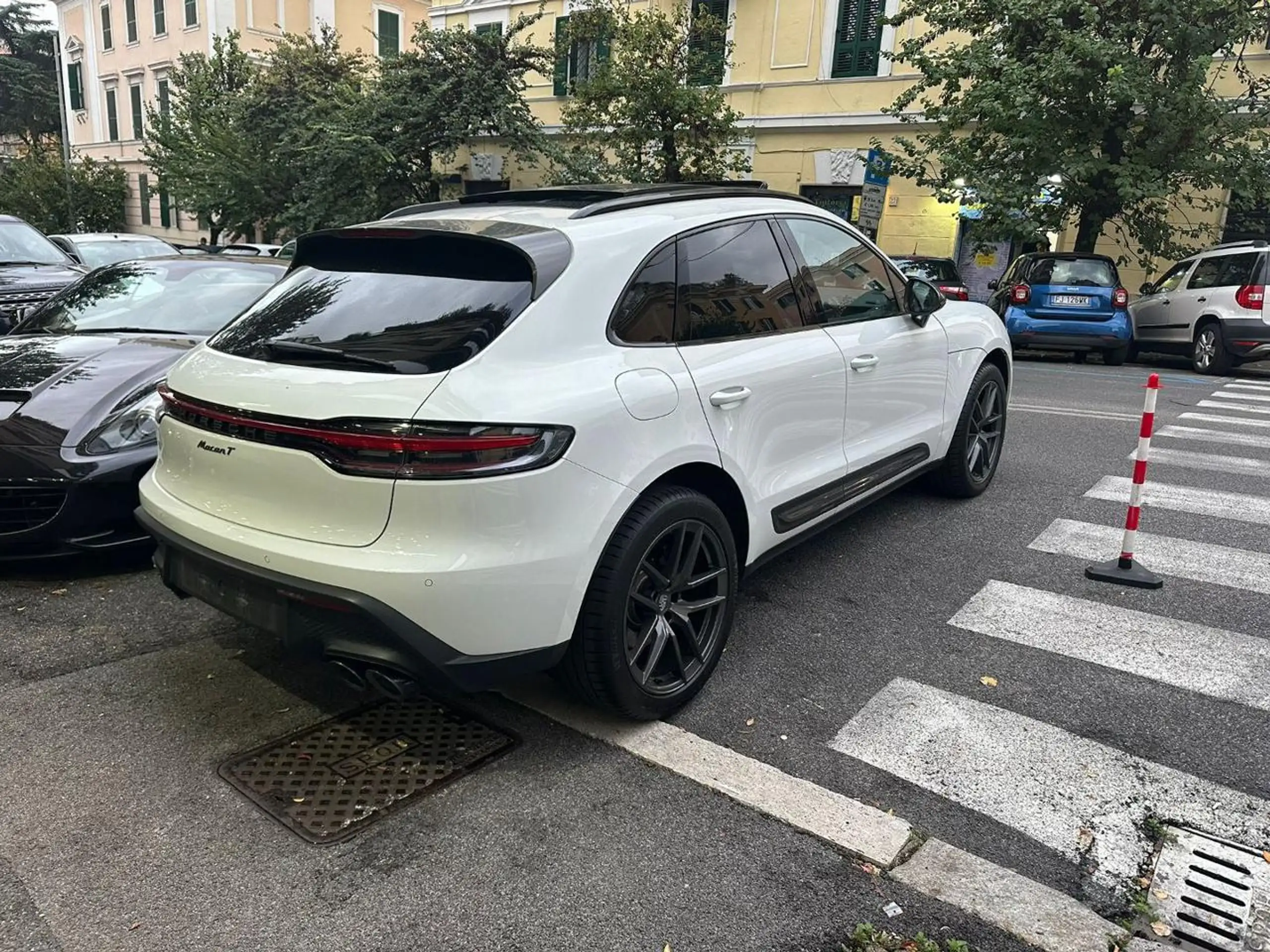 Porsche - Macan