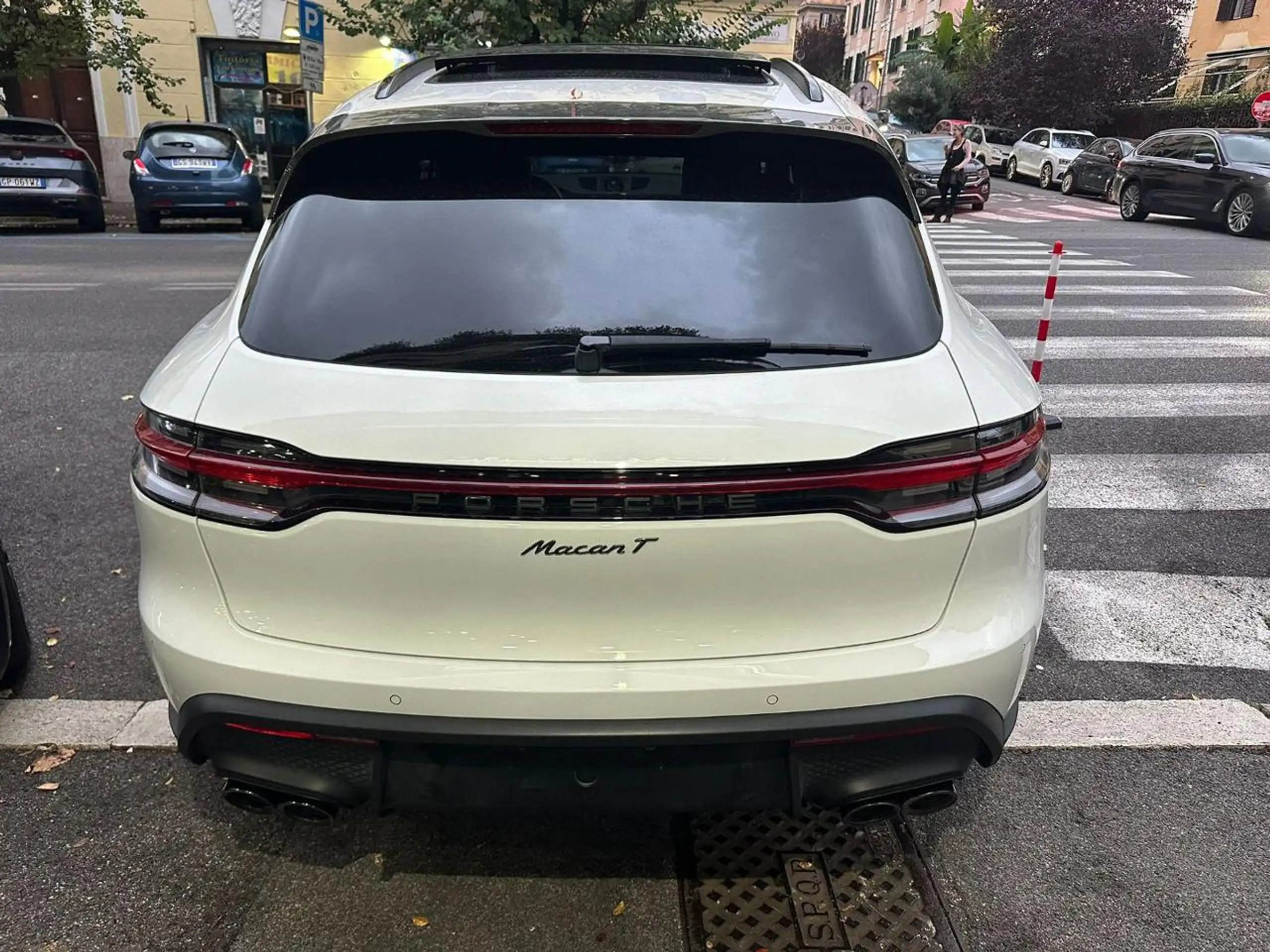 Porsche - Macan