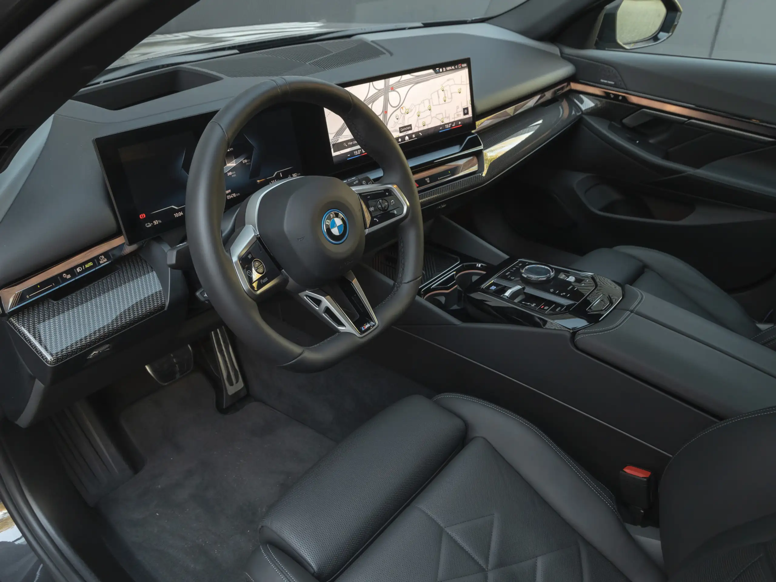 BMW - i5