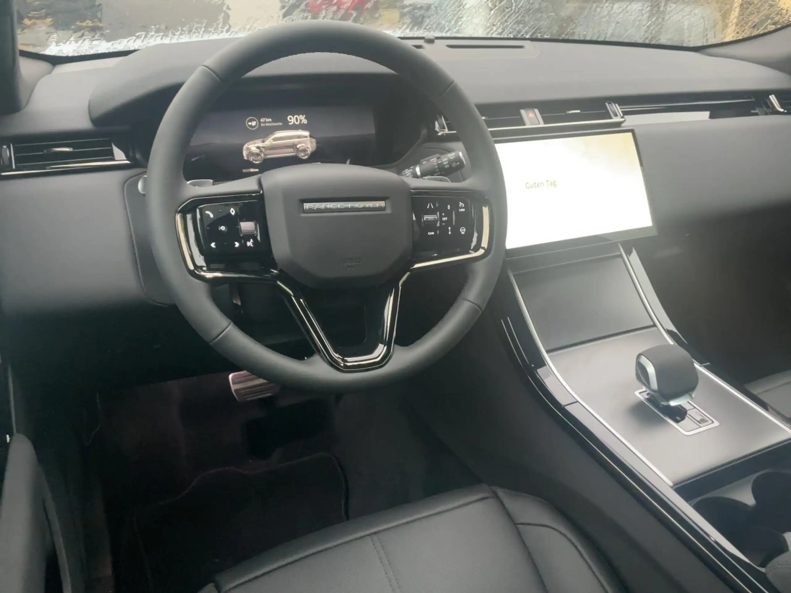 Land Rover - Range Rover Velar