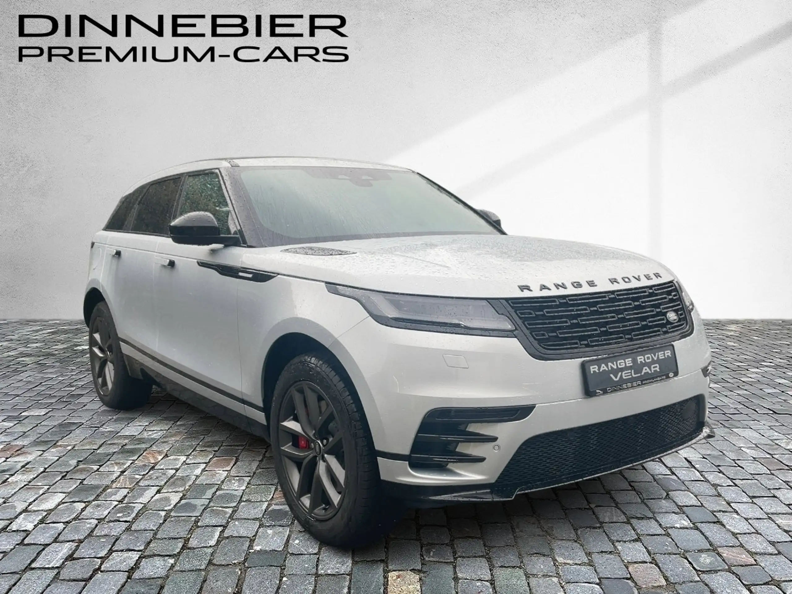 Land Rover - Range Rover Velar