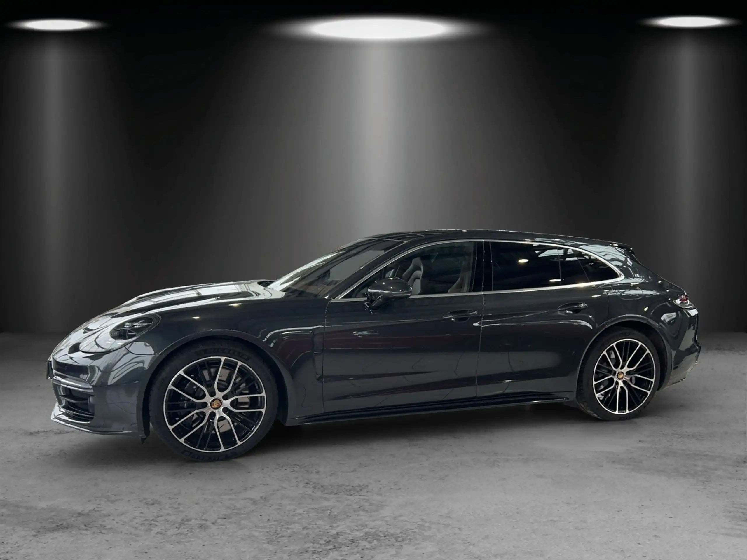 Porsche - Panamera