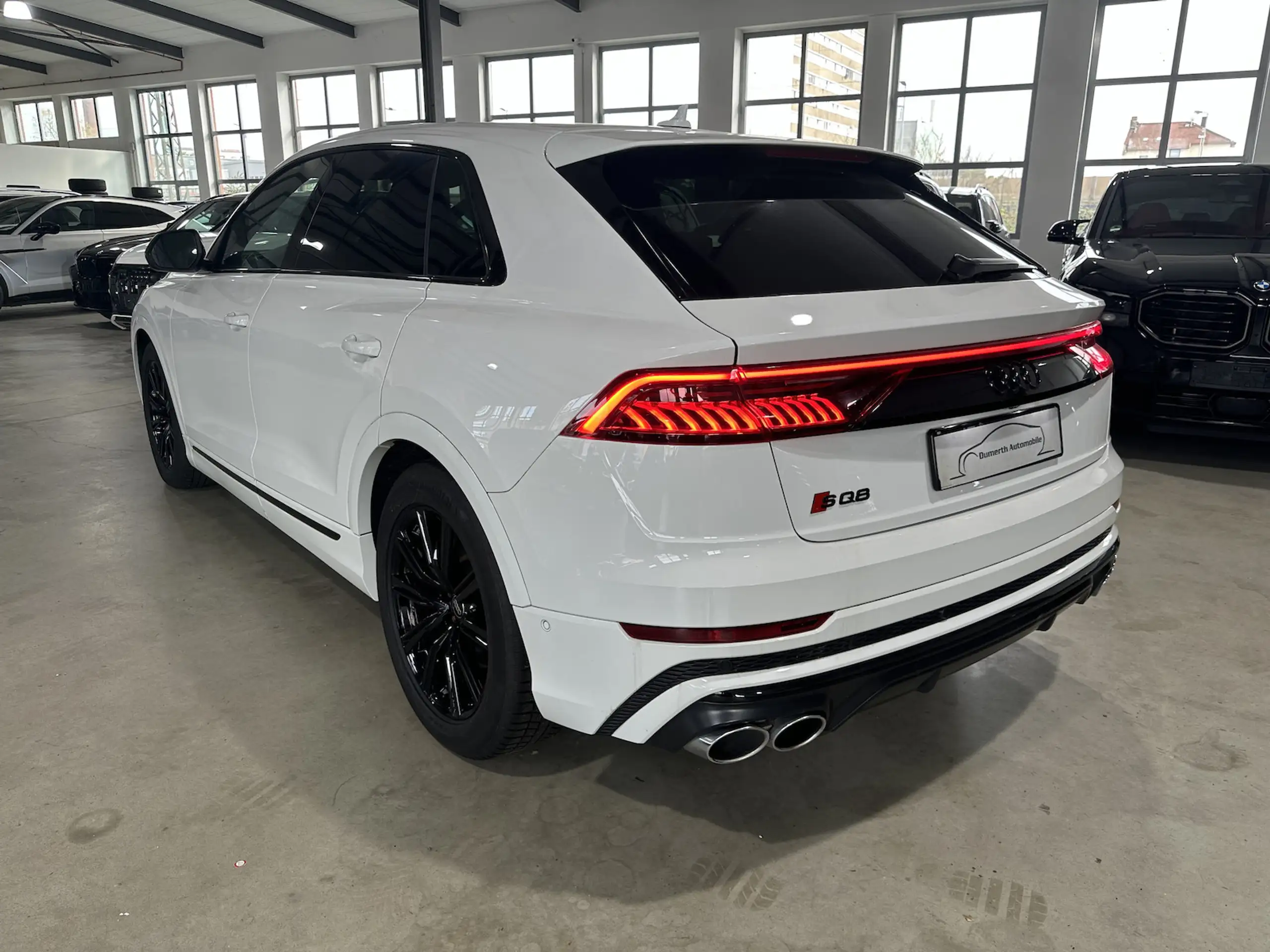 Audi - SQ8