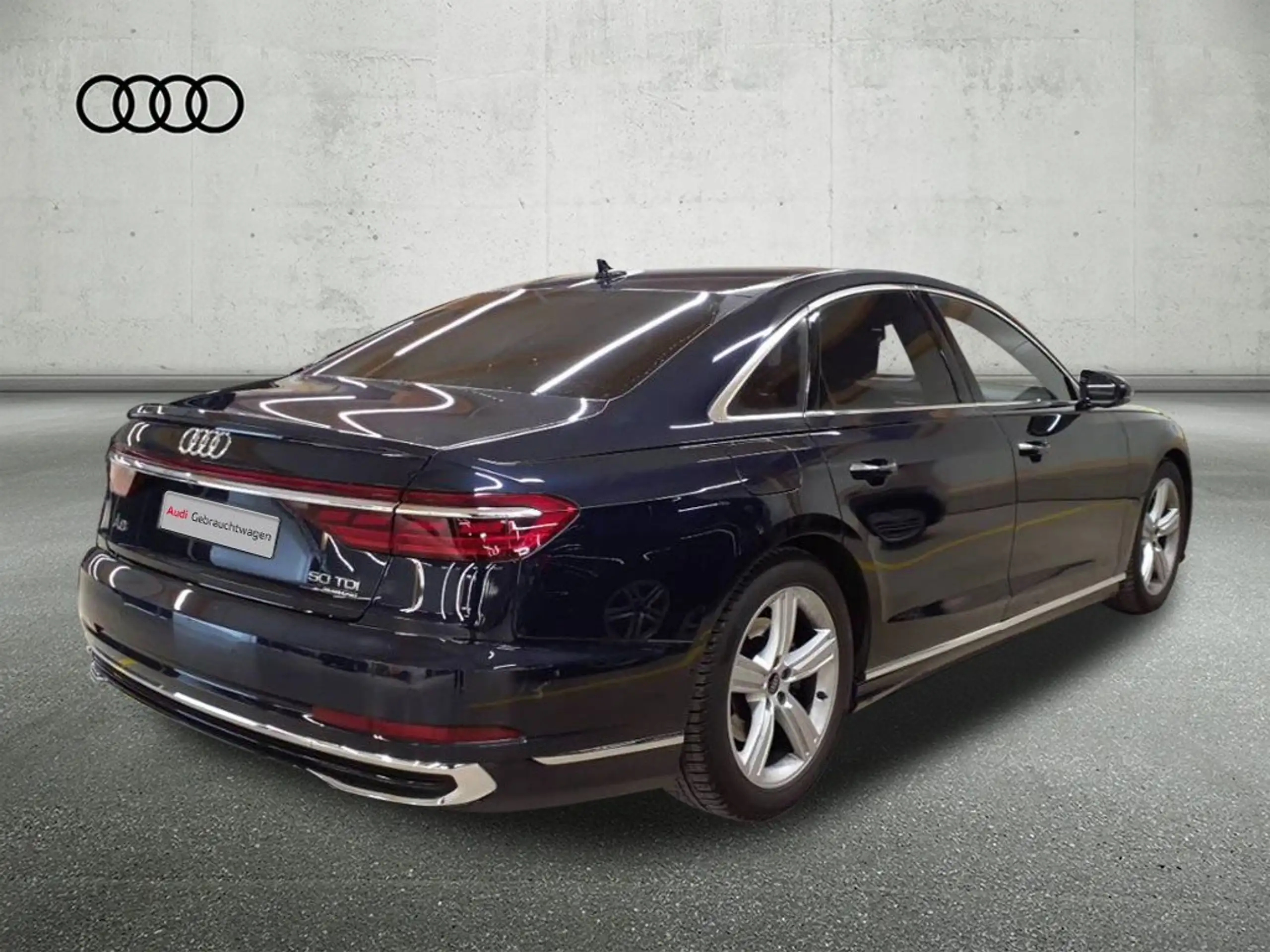 Audi - A8