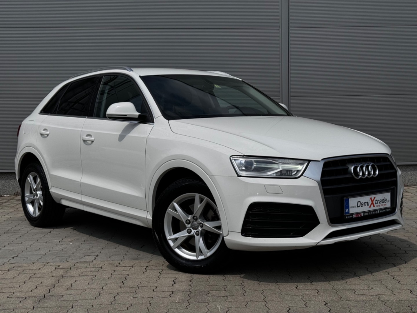 Audi - Q3