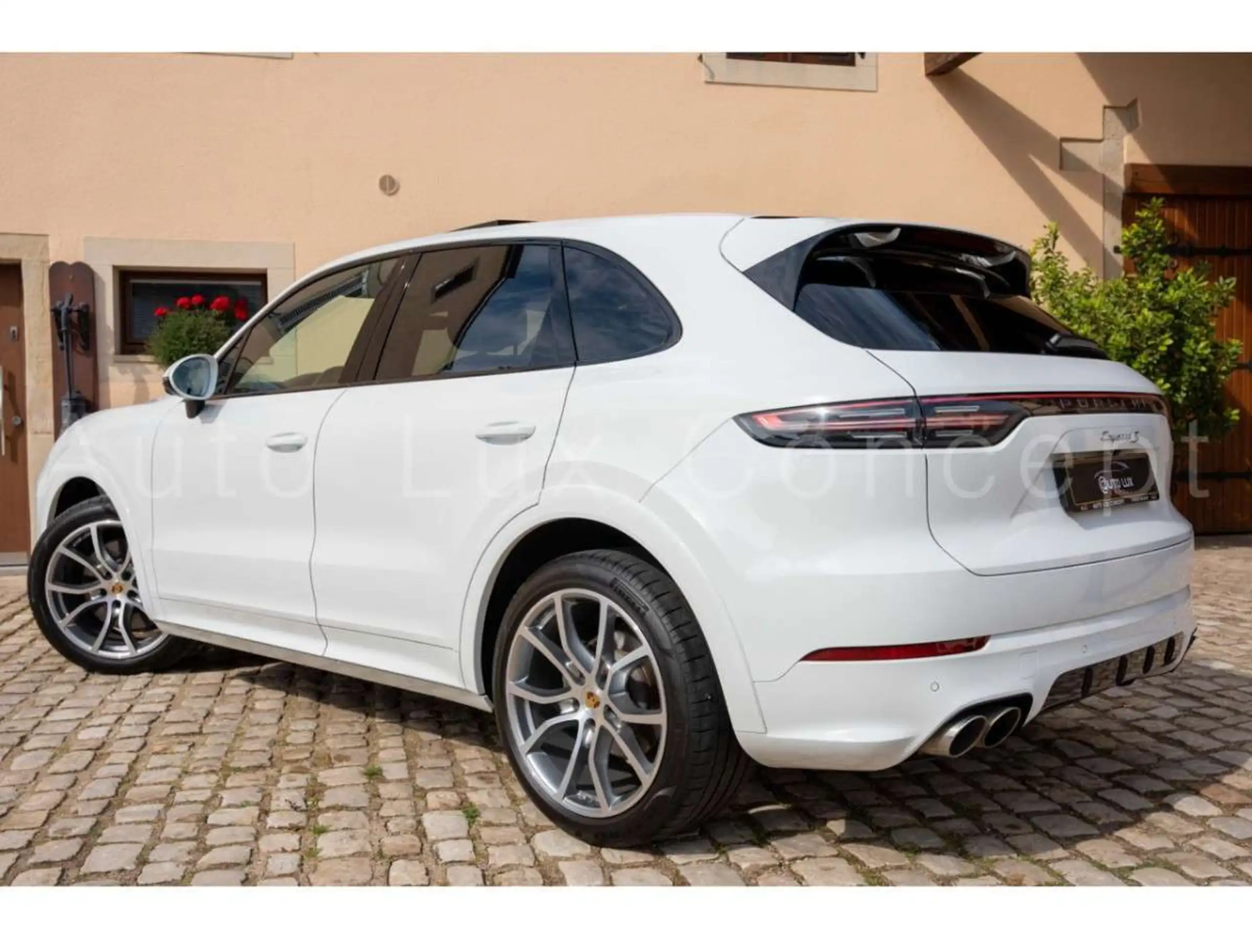 Porsche - Cayenne