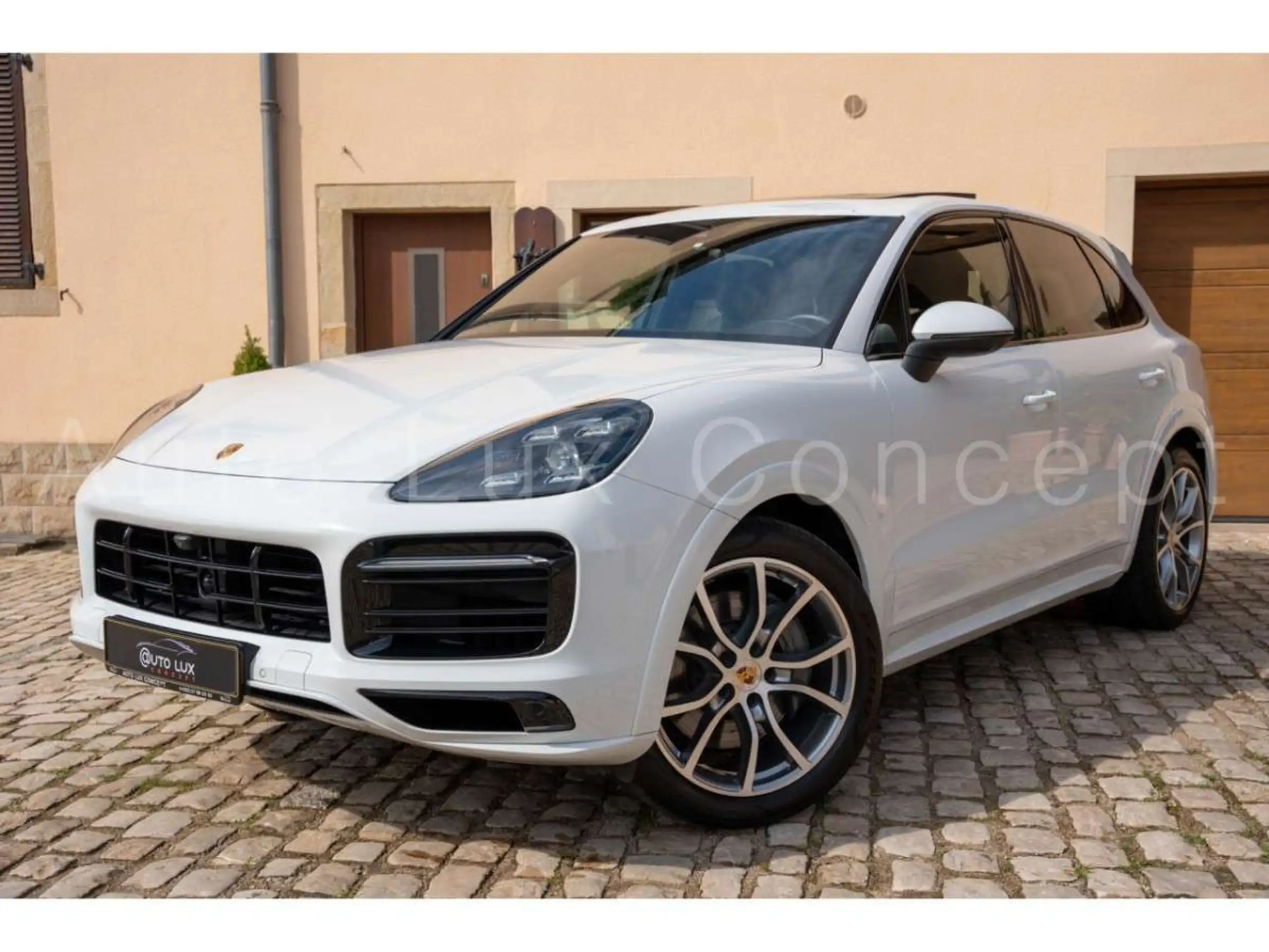 Porsche - Cayenne