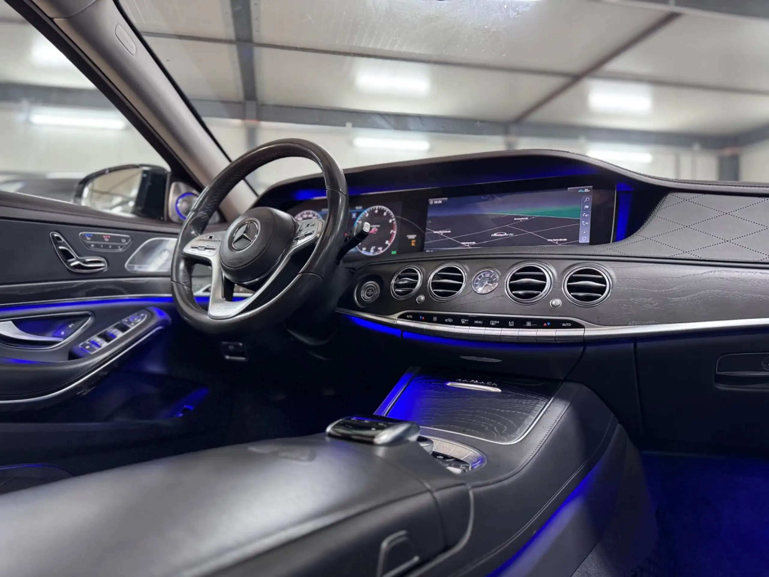 Mercedes-Benz - S 650