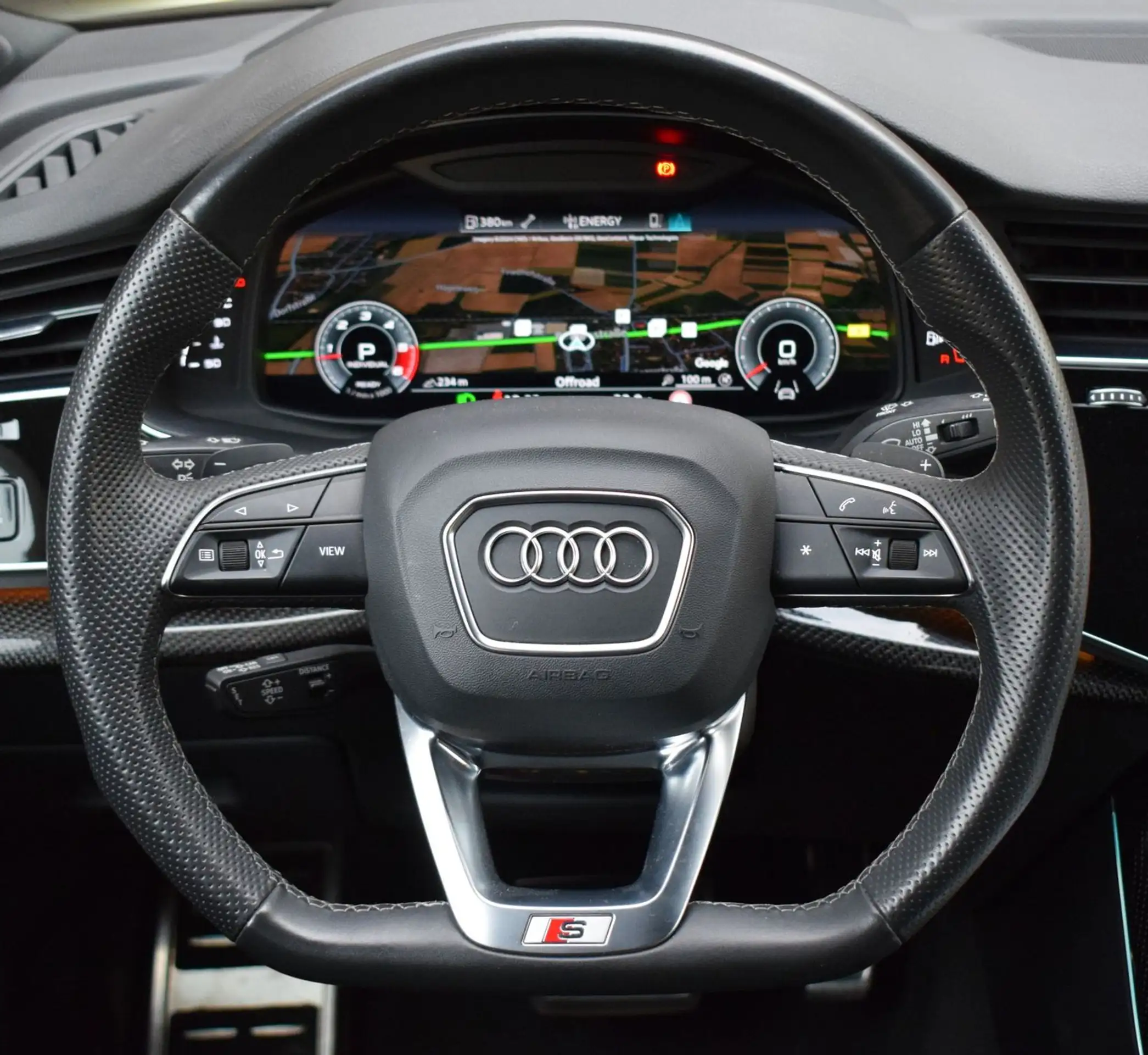 Audi - SQ7