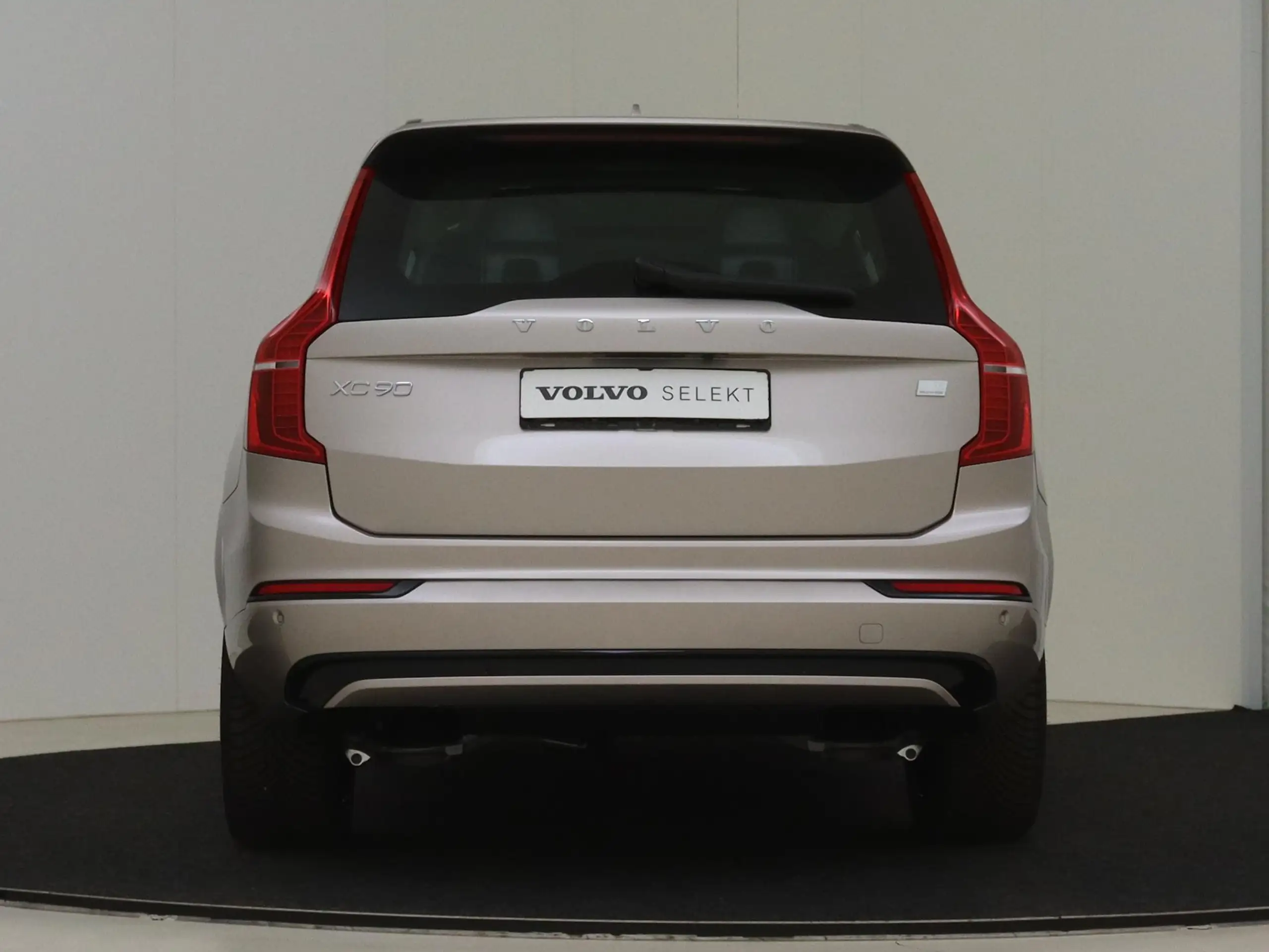 Volvo - XC90