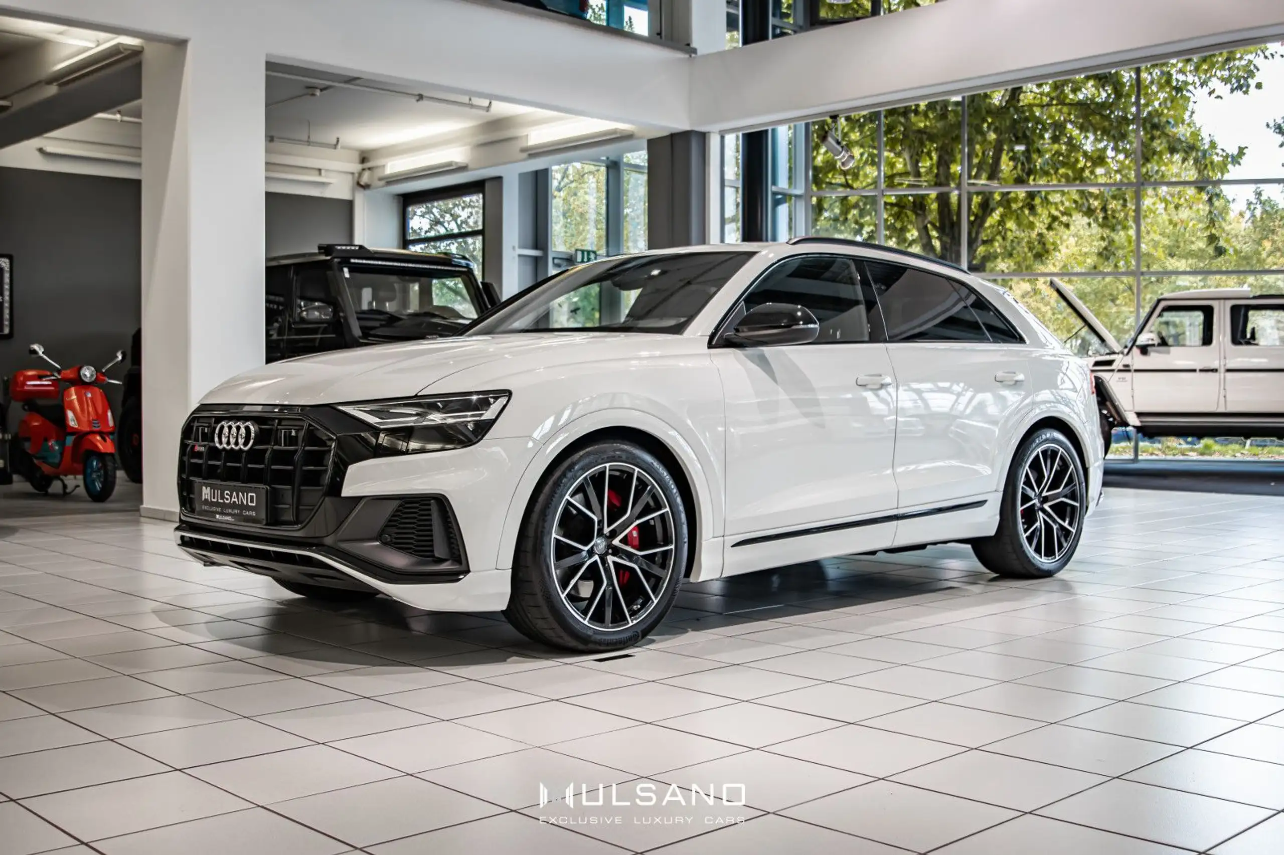 Audi - SQ8