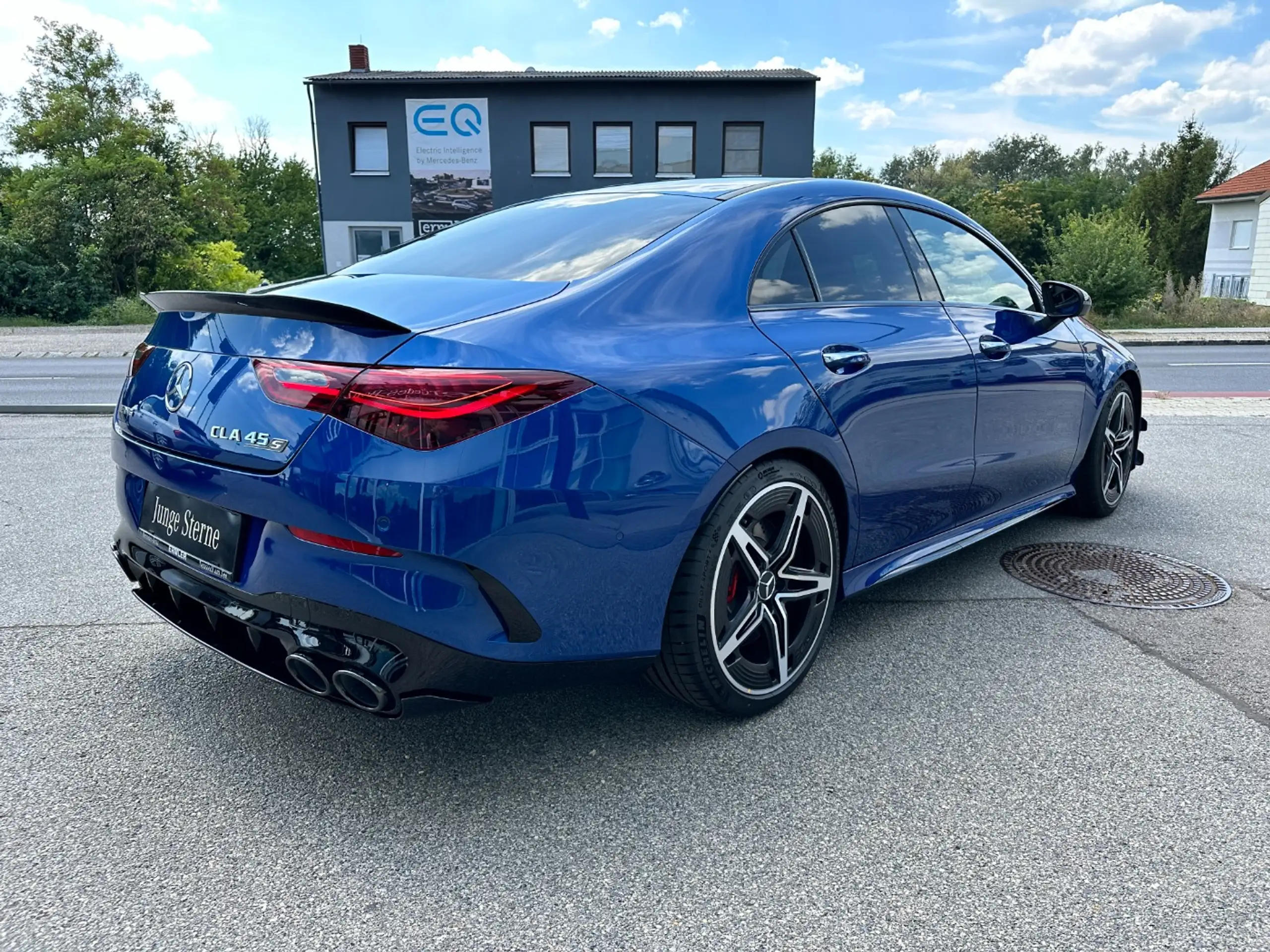 Mercedes-Benz - CLA 45 AMG