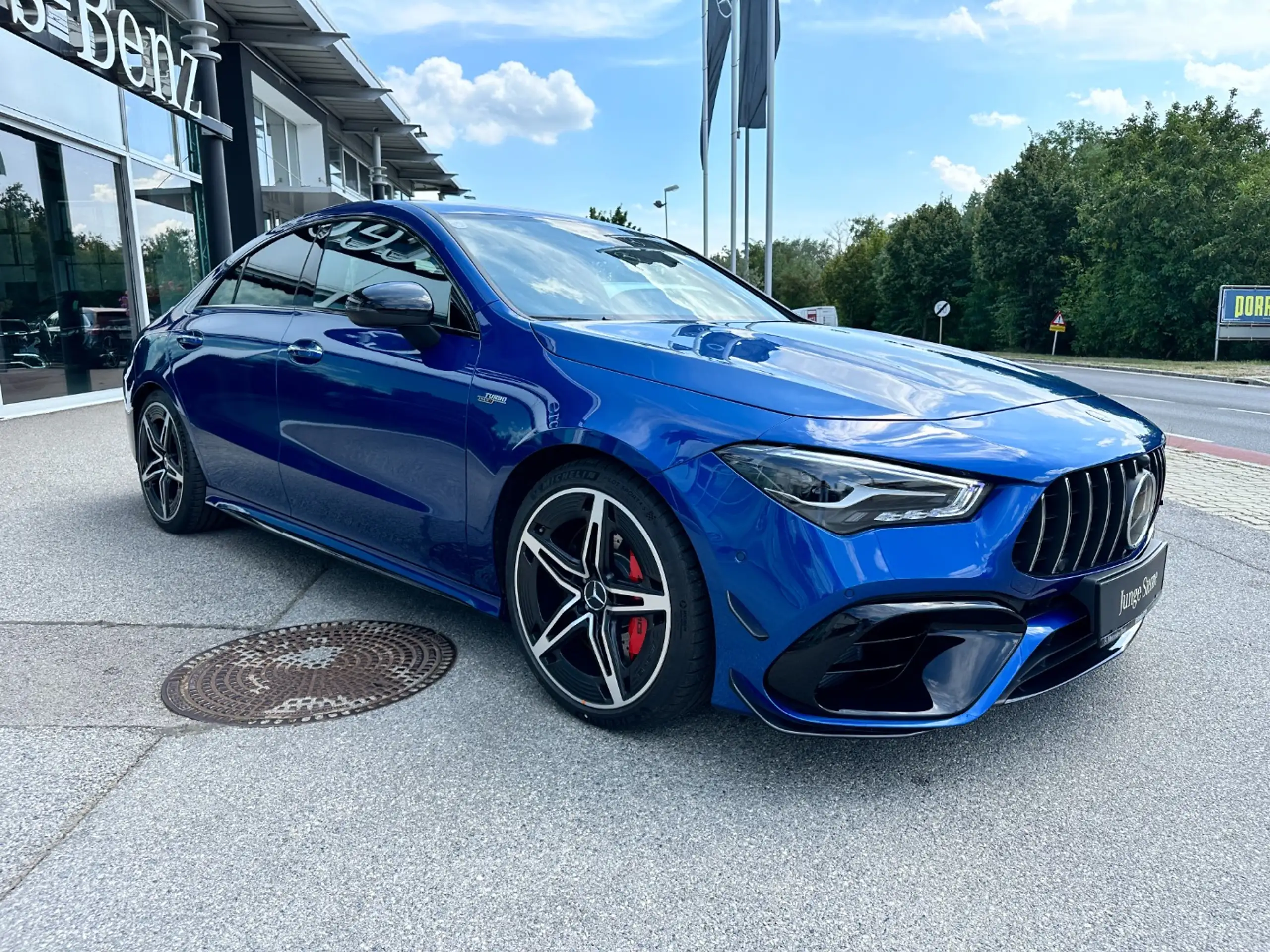 Mercedes-Benz - CLA 45 AMG