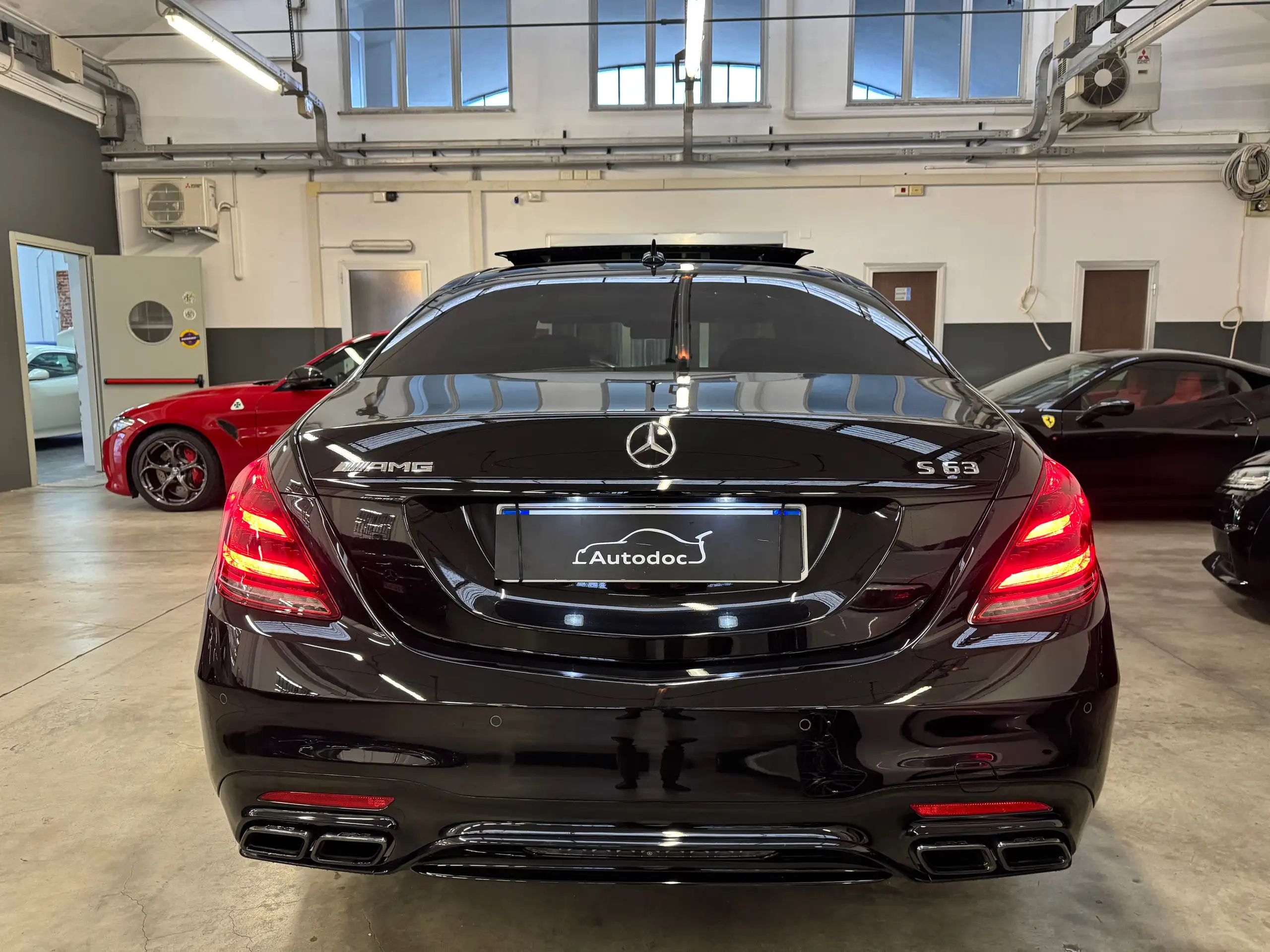 Mercedes-Benz - S 63 AMG