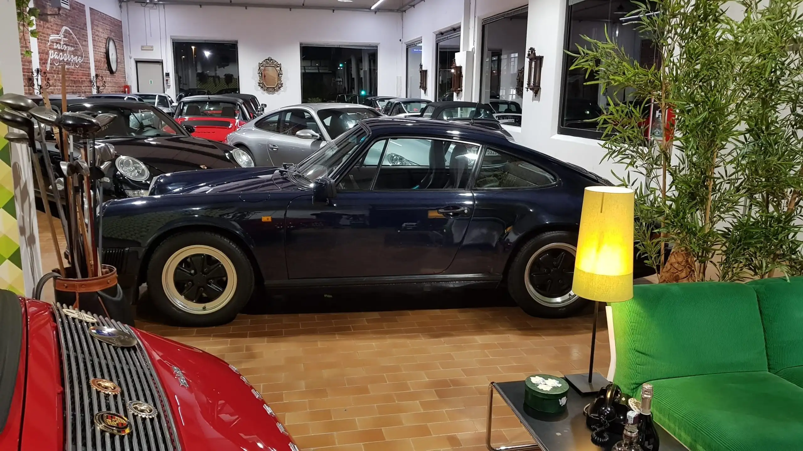 Porsche - 911