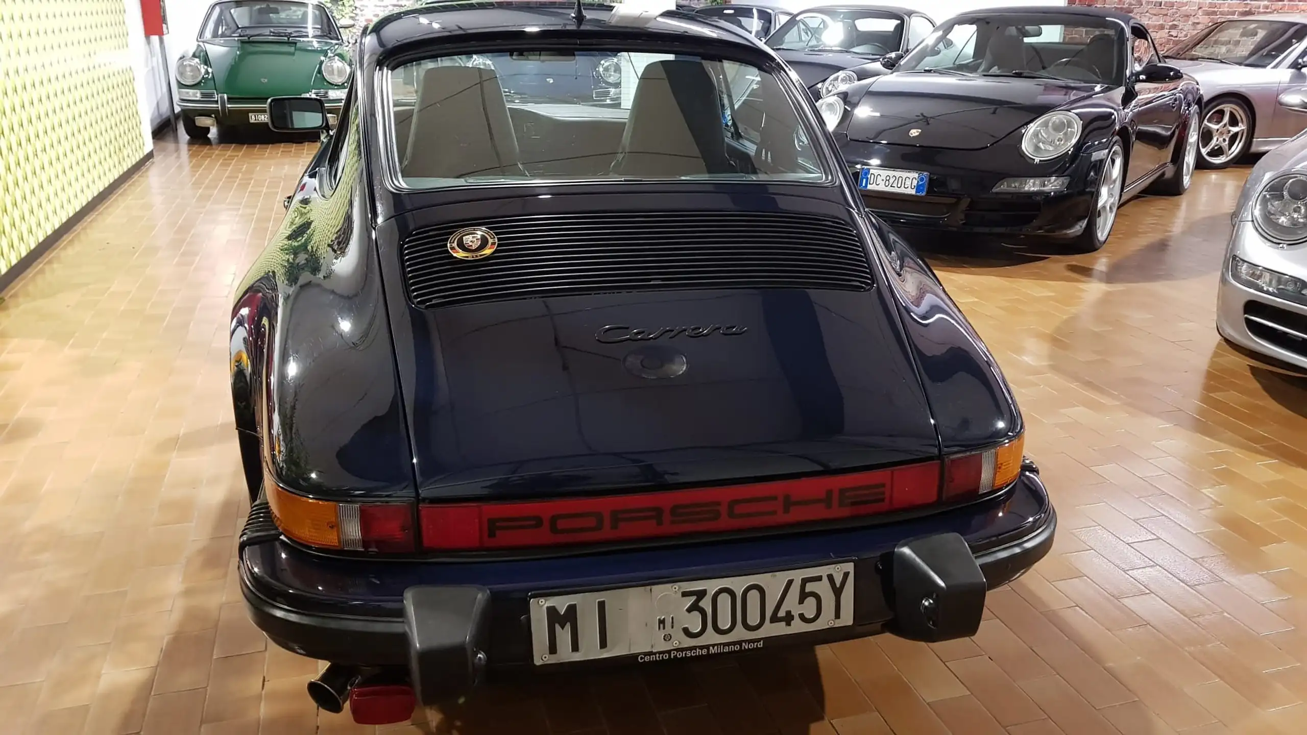 Porsche - 911