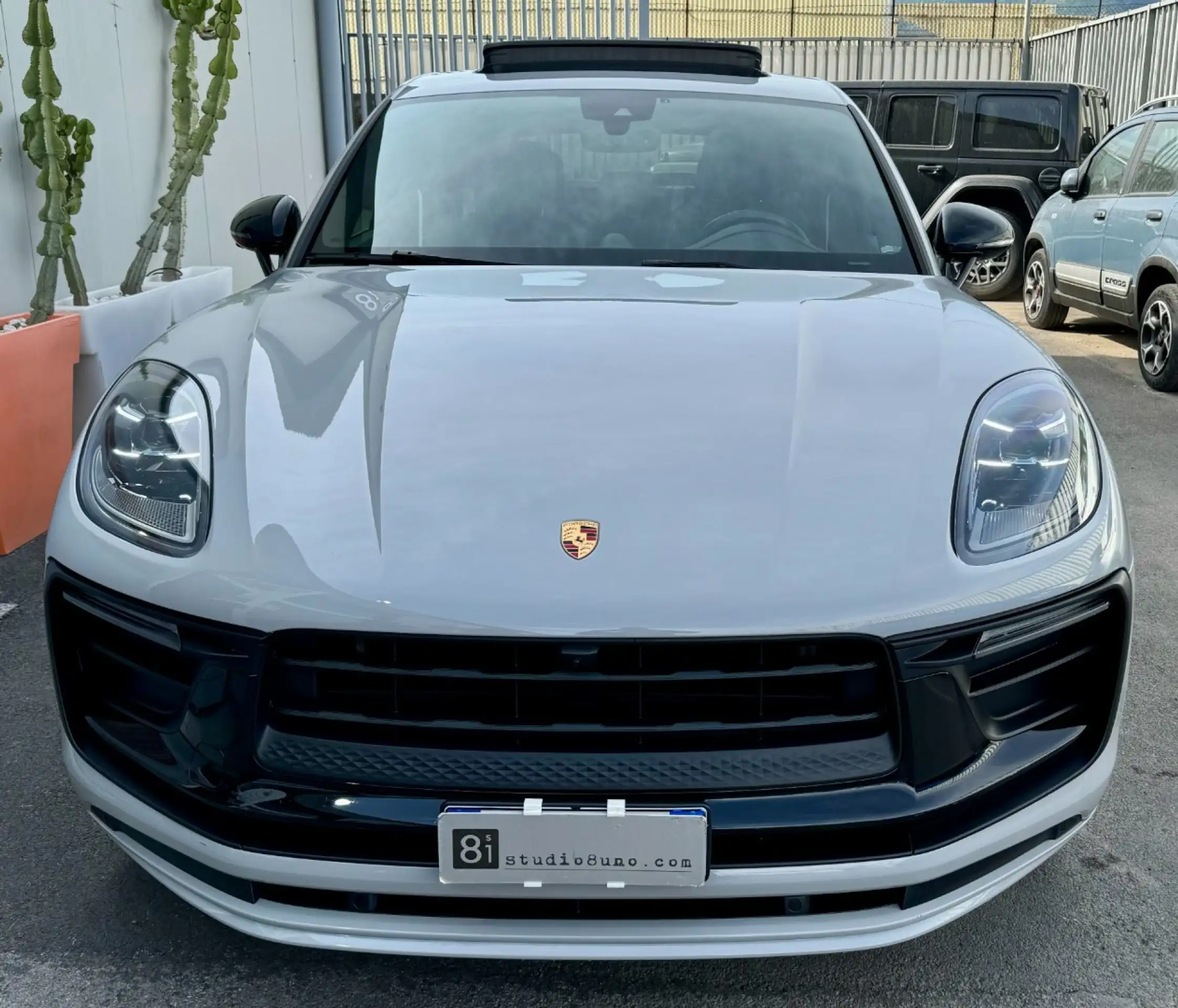 Porsche - Macan