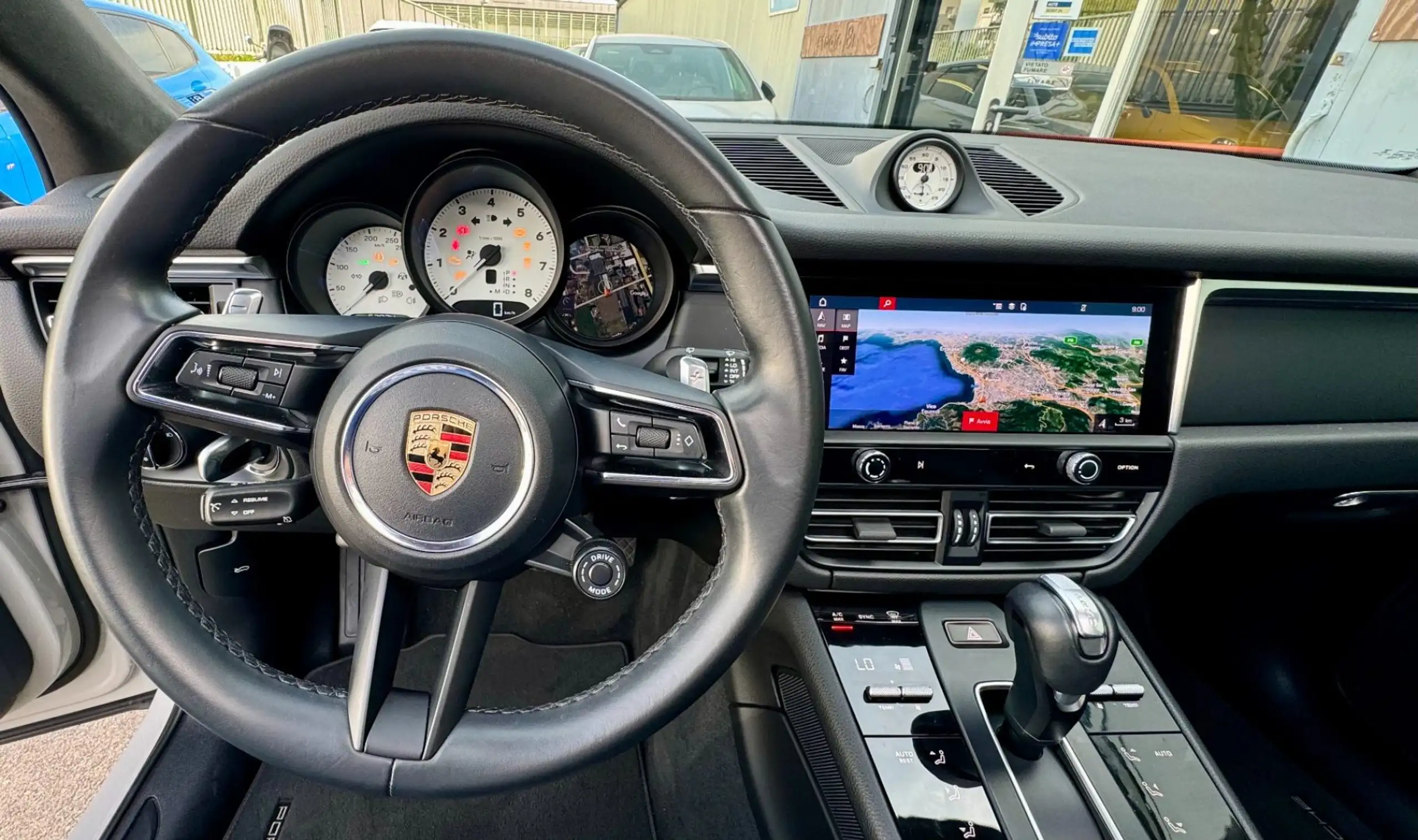 Porsche - Macan