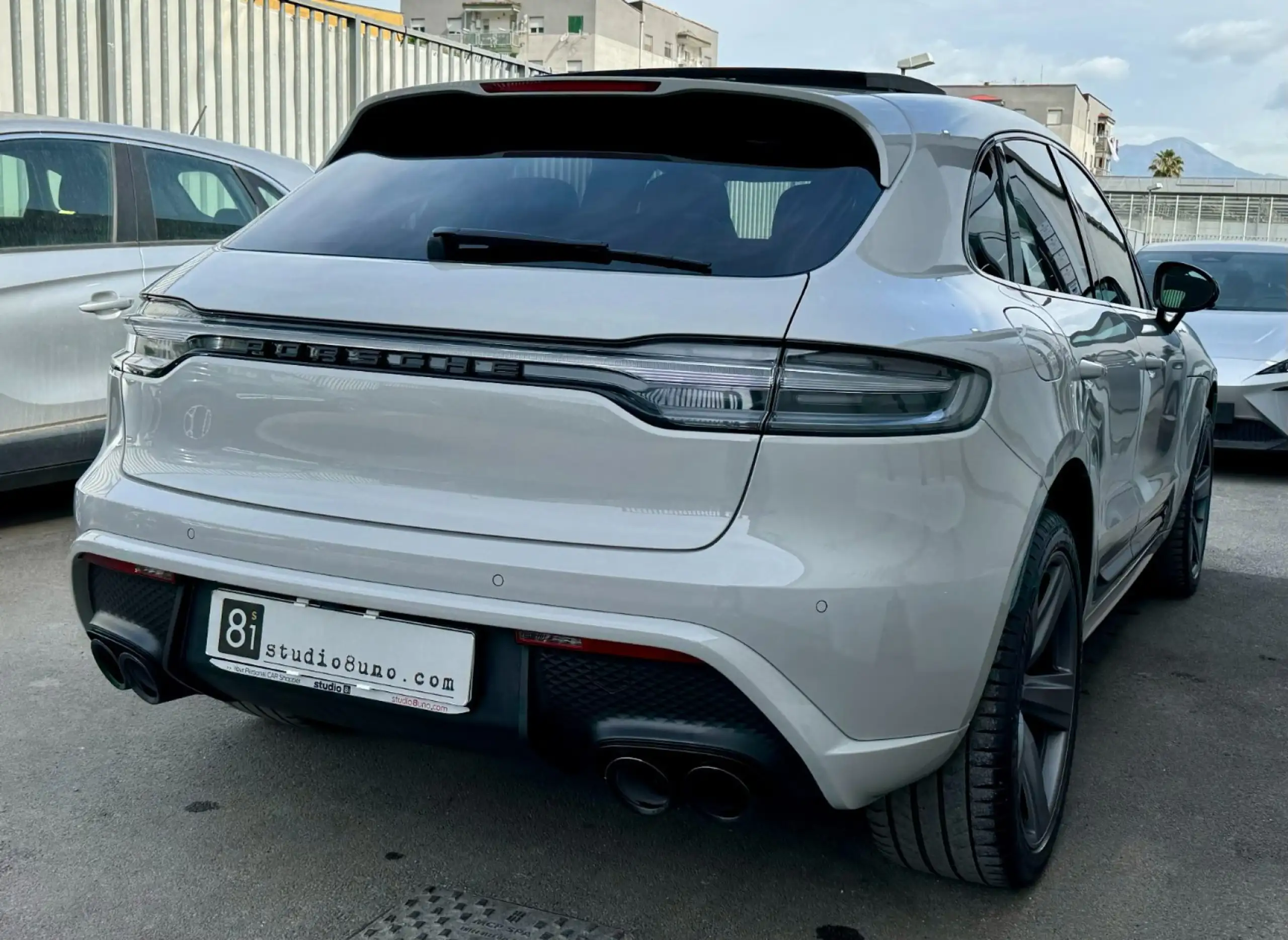 Porsche - Macan